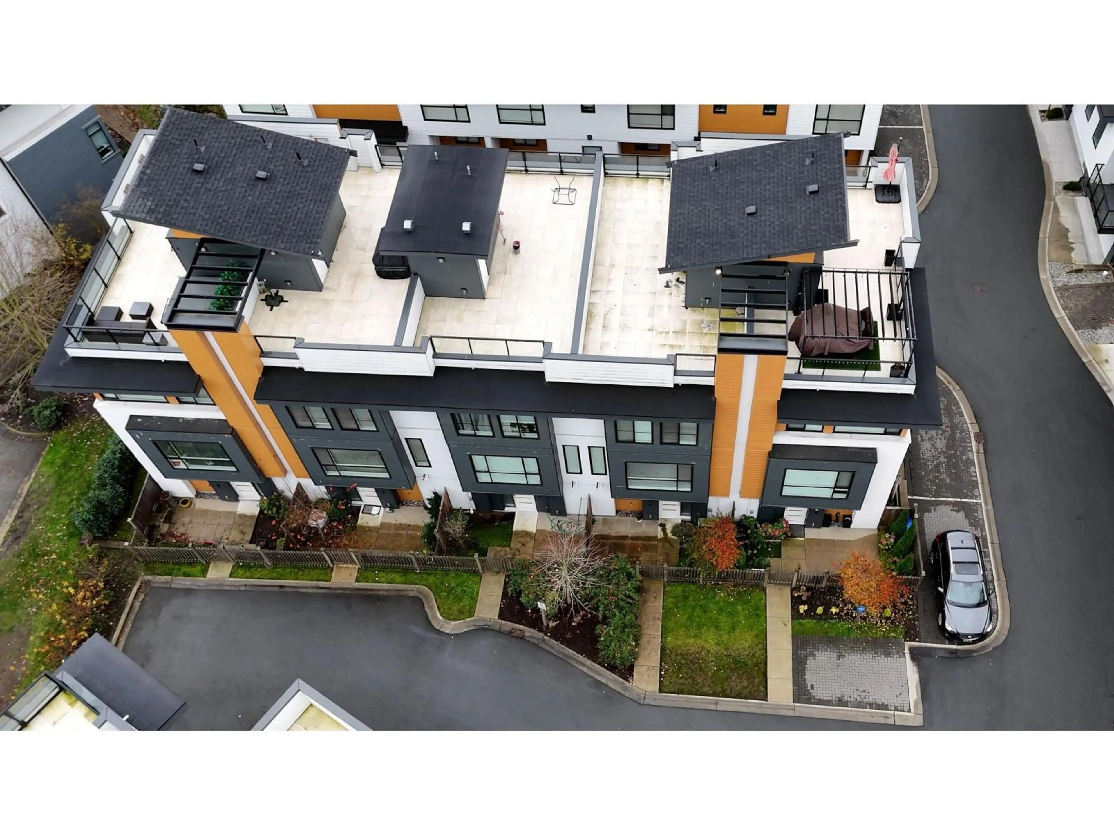 A pic from outside/outdoor area/front of a property/back of a property/a pic from drone, city buildings view from balcony for 31 - 16511 WATSON DRIVE, Surrey British Columbia V4N6T7