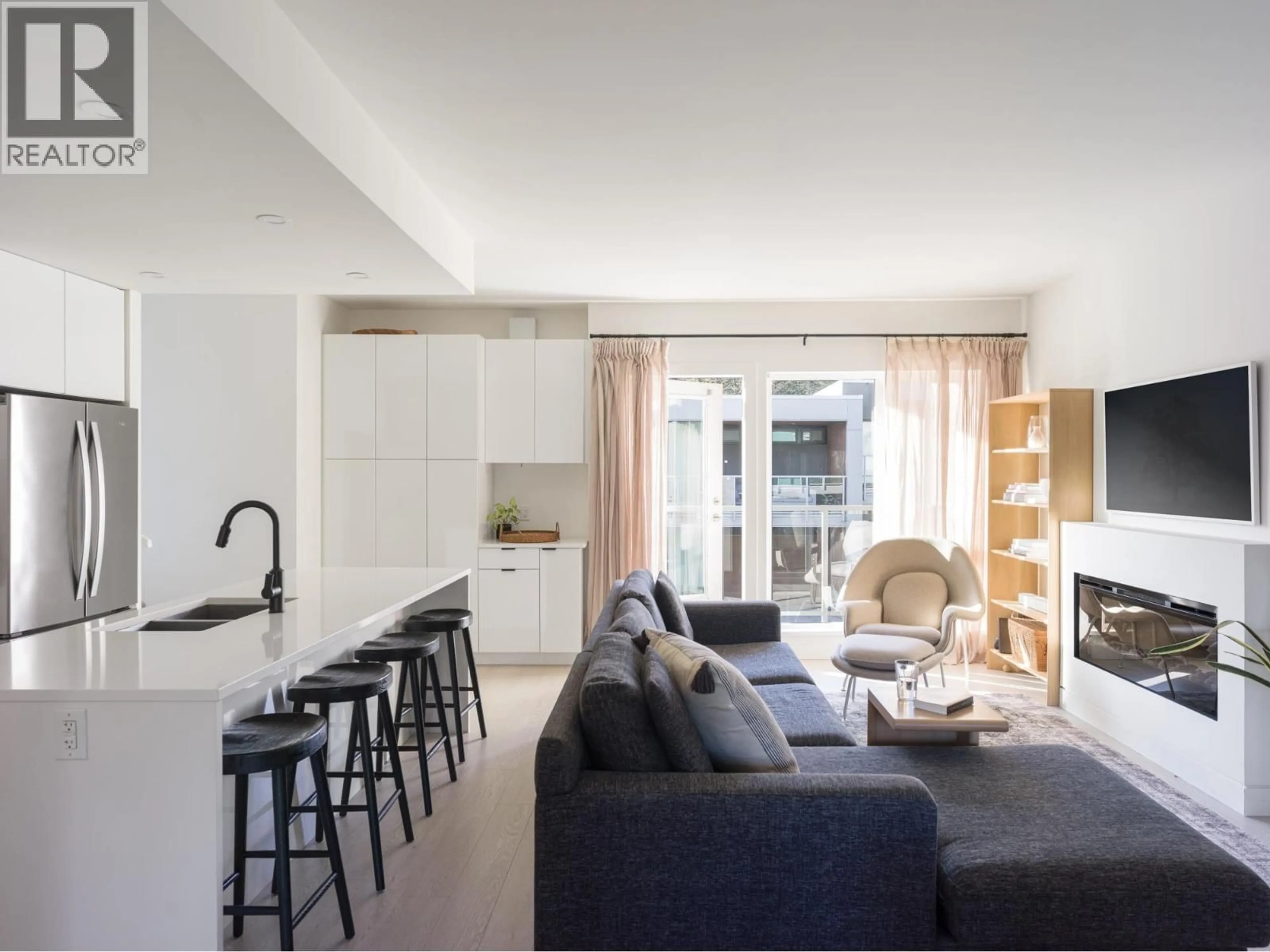 Living room with furniture, unknown for 35 - 3595 SALAL DRIVE, North Vancouver British Columbia V7G0A7