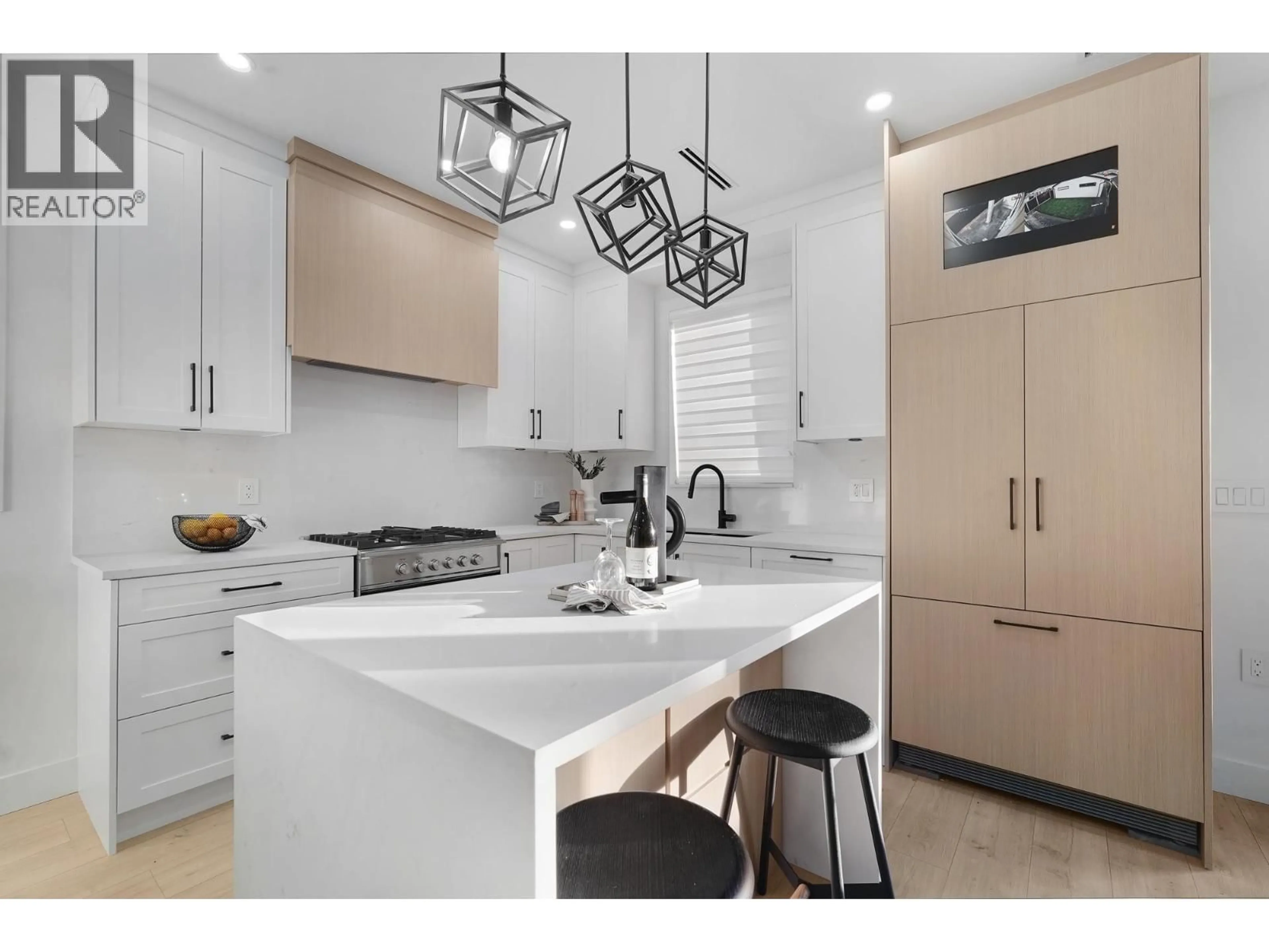 Contemporary kitchen, ceramic/tile floor for 2 - 3310 VENABLES STREET, Vancouver British Columbia V5K2S8
