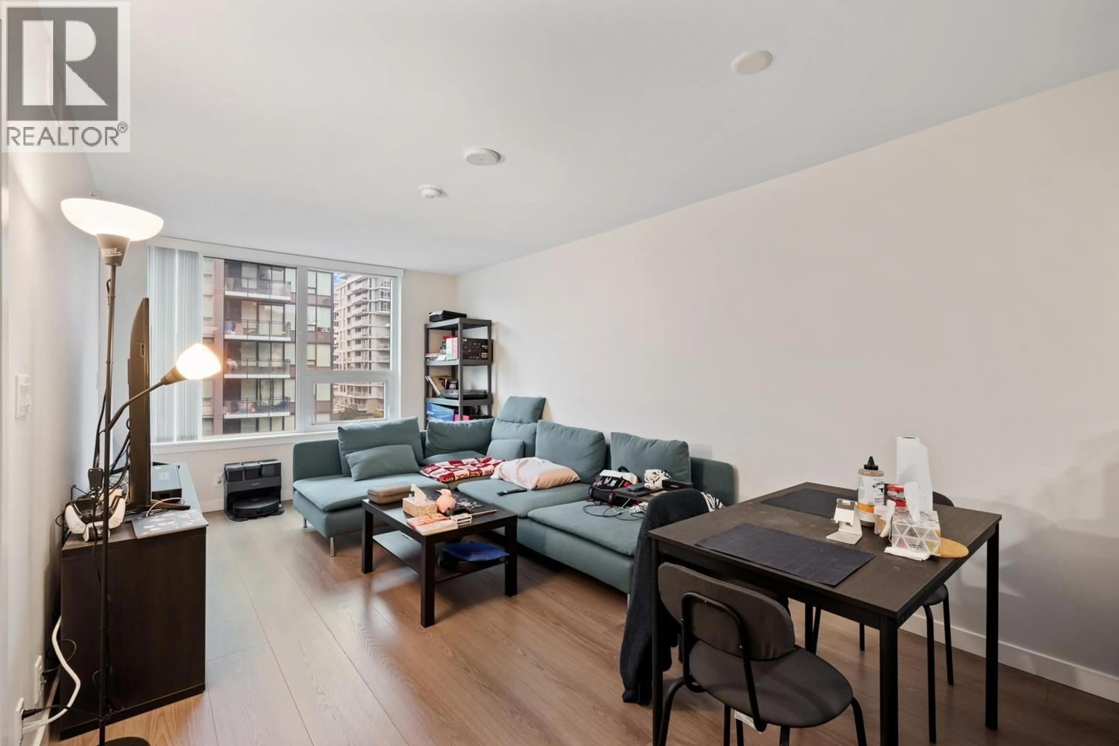 Living room with furniture, unknown for 708 - 8699 HAZELBRIDGE WAY, Richmond British Columbia V6X0T4