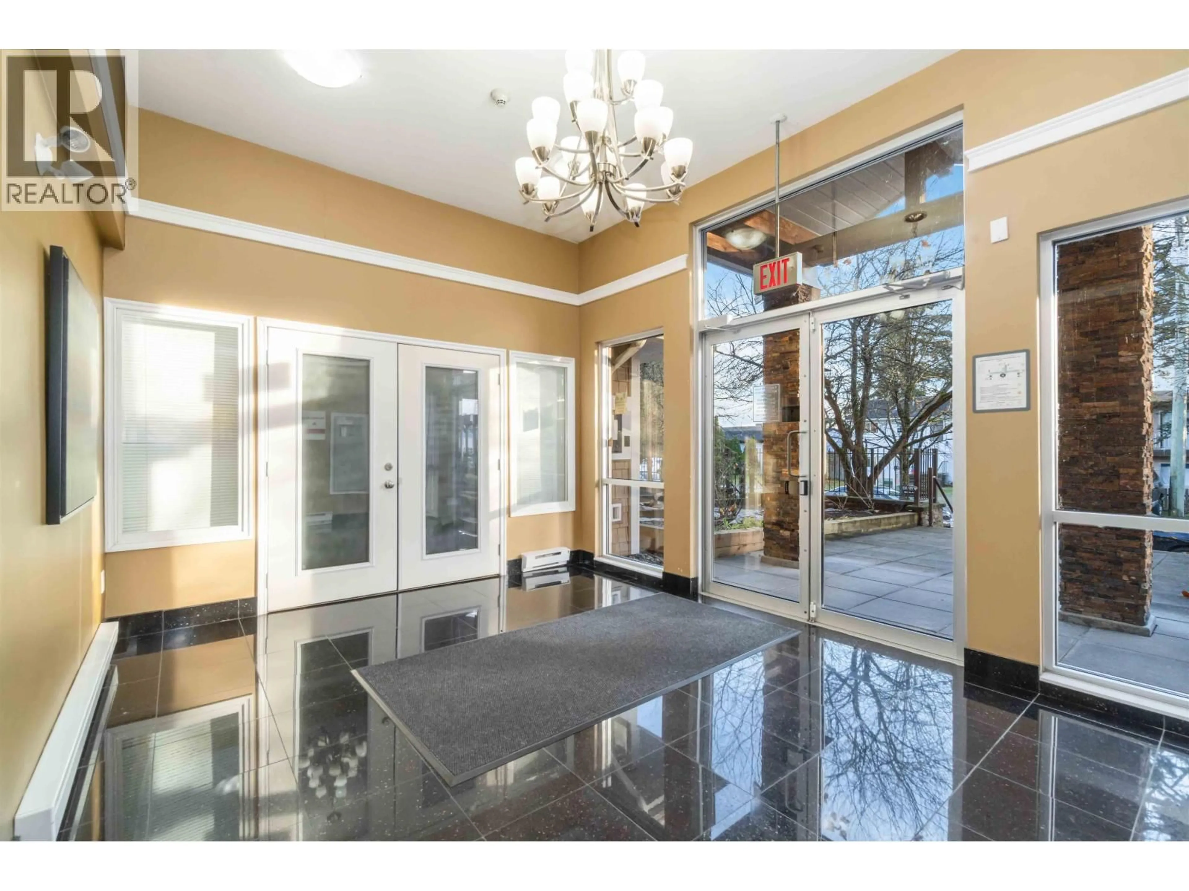 Indoor foyer for 209 - 1969 WESTMINSTER AVENUE, Port Coquitlam British Columbia V3B1E7