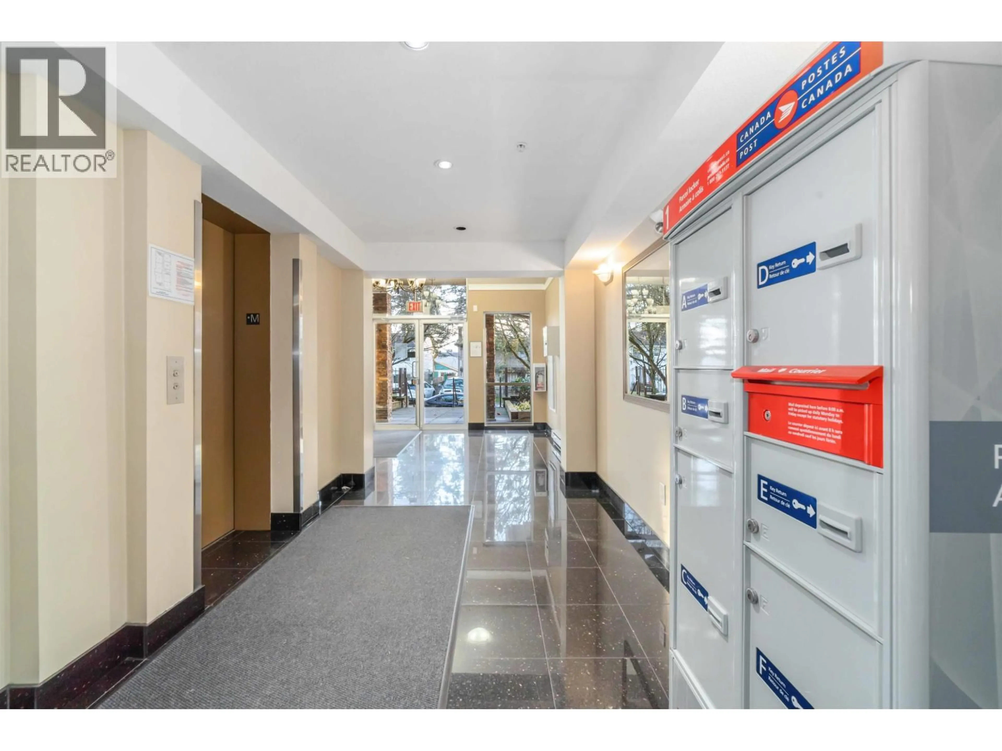 Indoor foyer for 209 - 1969 WESTMINSTER AVENUE, Port Coquitlam British Columbia V3B1E7