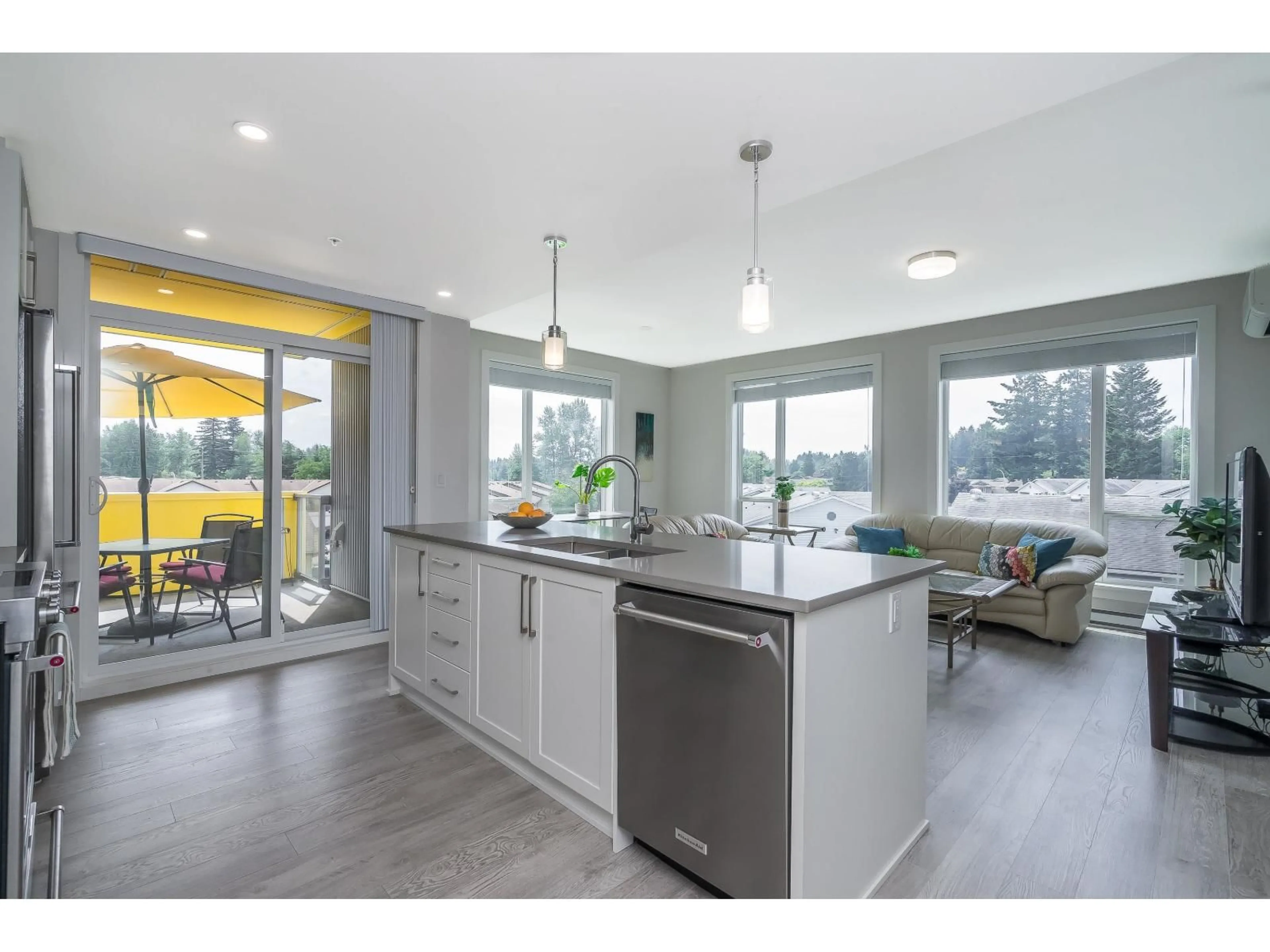 Open concept kitchen, unknown for 307 - 2555 WARE STREET, Abbotsford British Columbia V2S0J4