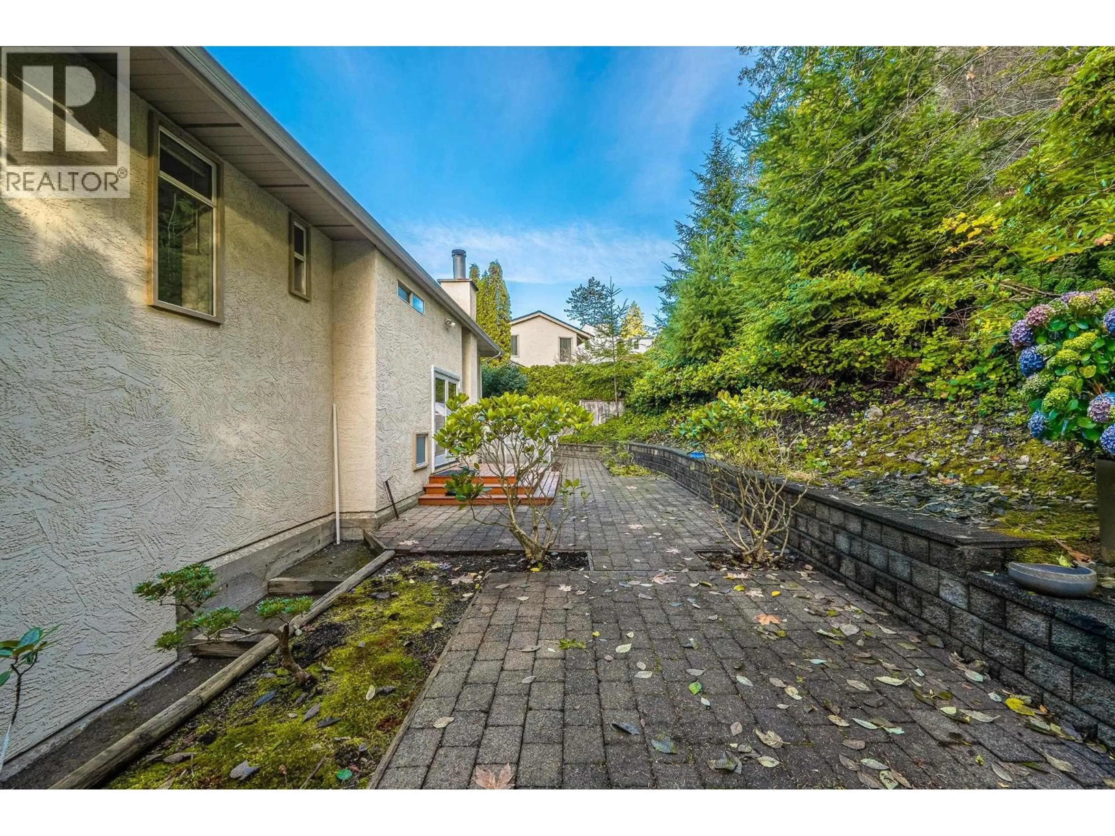 Patio, street for 5456 KEITH ROAD, West Vancouver British Columbia V7W3C9