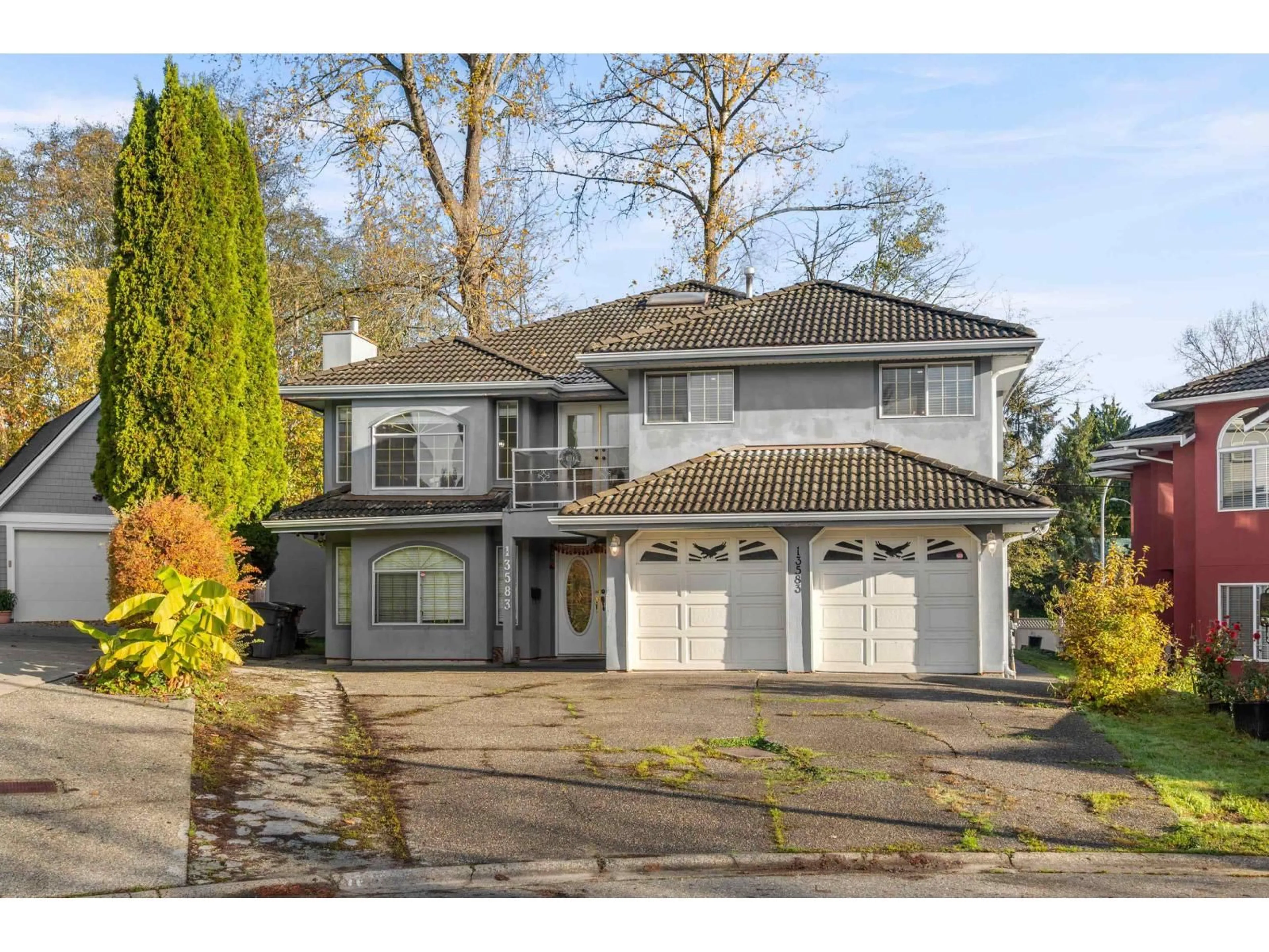 Home with vinyl exterior material, street for 13583 89 AVENUE, Surrey British Columbia V3V8A6