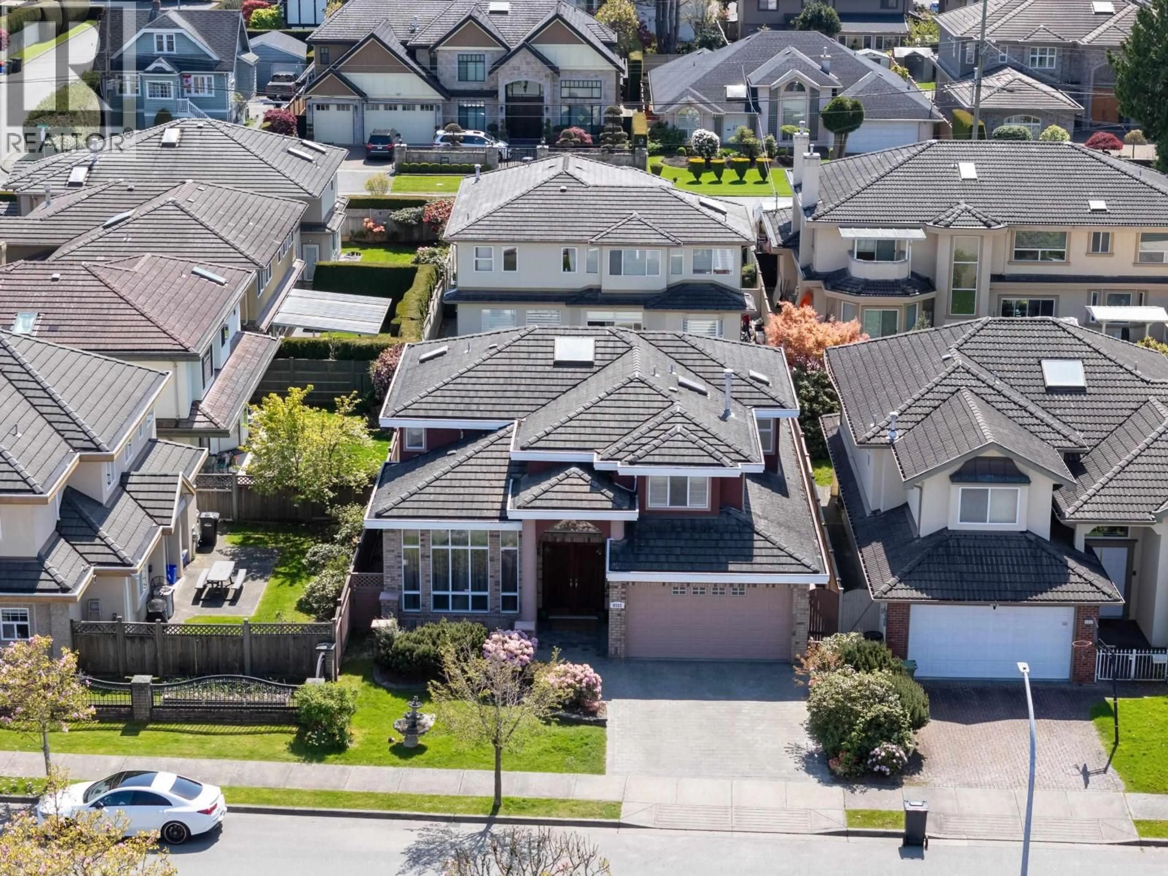 A pic from outside/outdoor area/front of a property/back of a property/a pic from drone, street for 6522 MAGNOLIA DRIVE, Richmond British Columbia V7E6M7