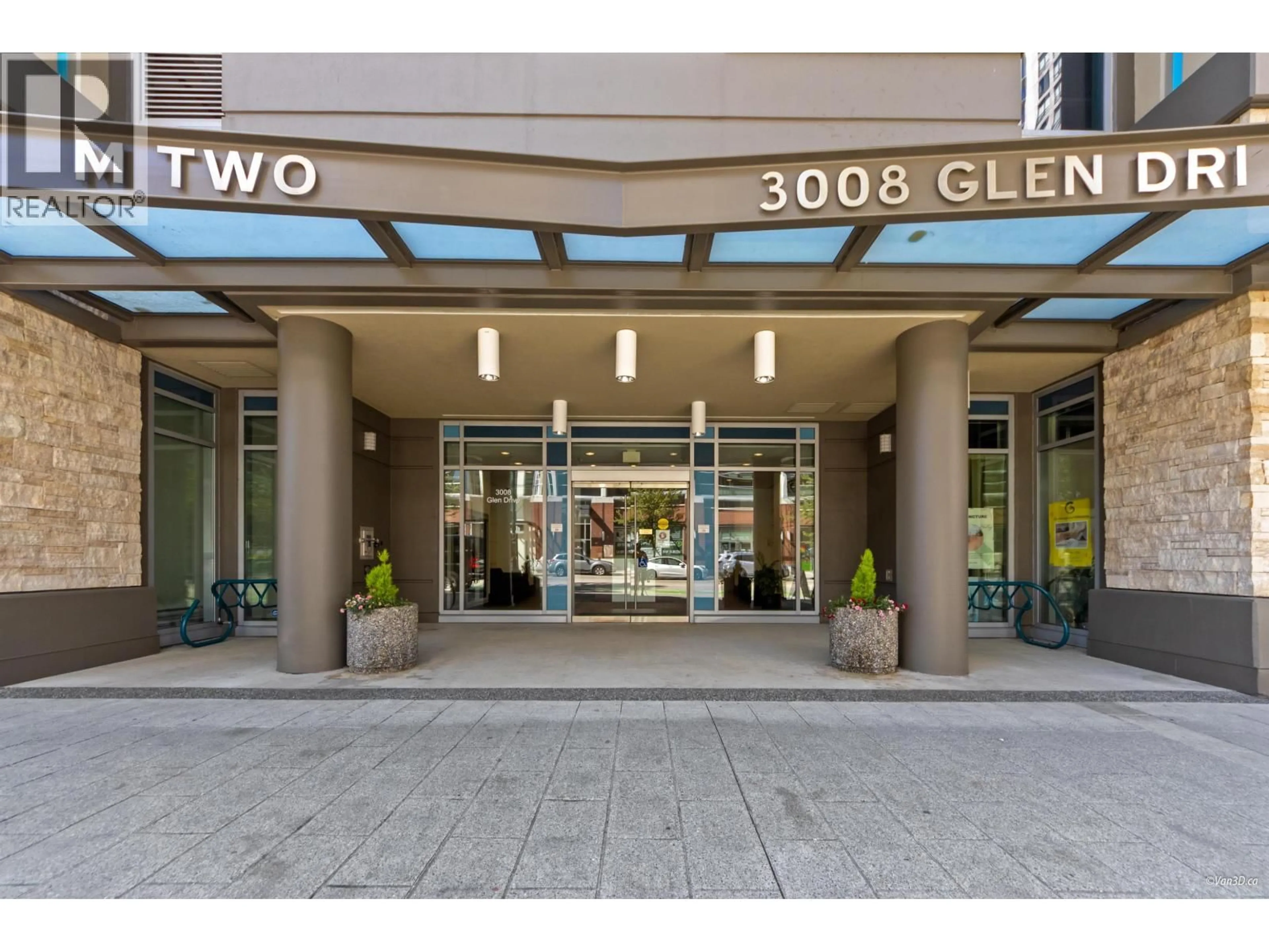 Lobby for 1709 - 3008 GLEN DRIVE, Coquitlam British Columbia V3B0J5