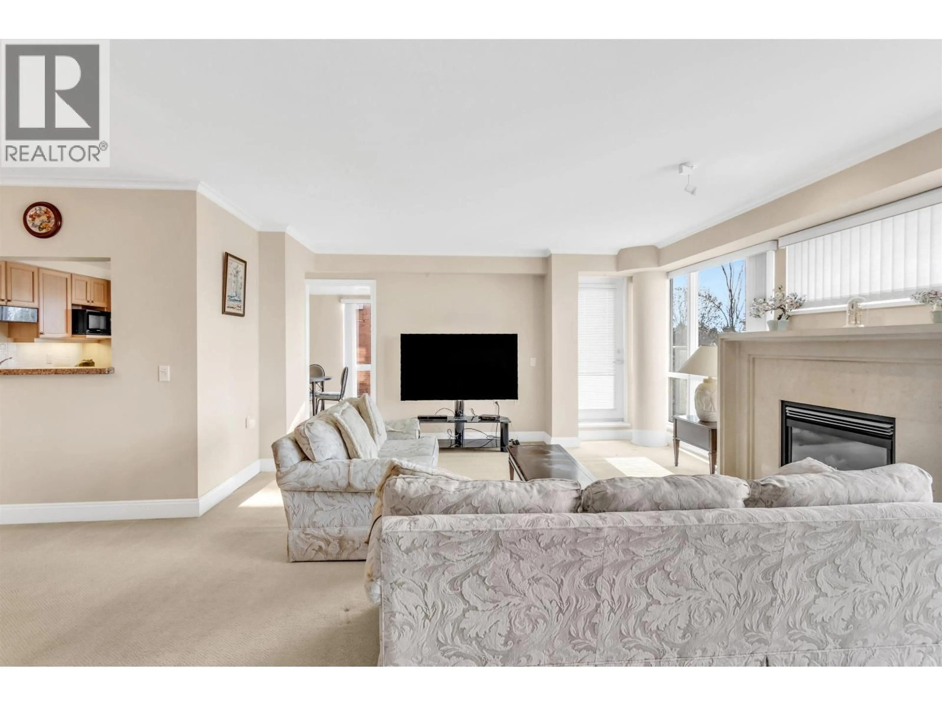 Living room with furniture, unknown for 508 - 618 45TH AVENUE, Vancouver British Columbia V5Z4R7