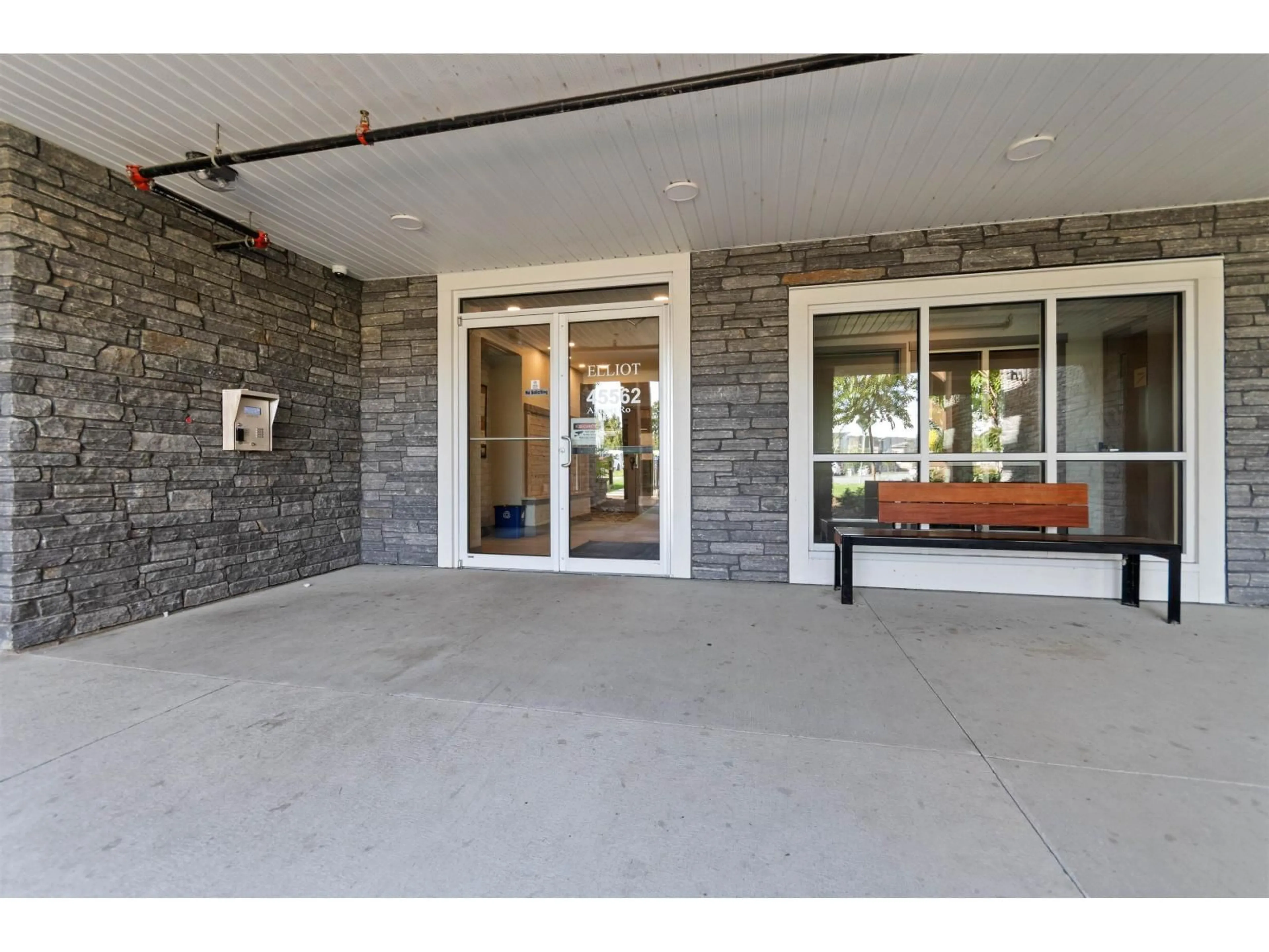 Unknown for 504 - 45562 AIRPORT ROAD, Chilliwack British Columbia V2P0J8