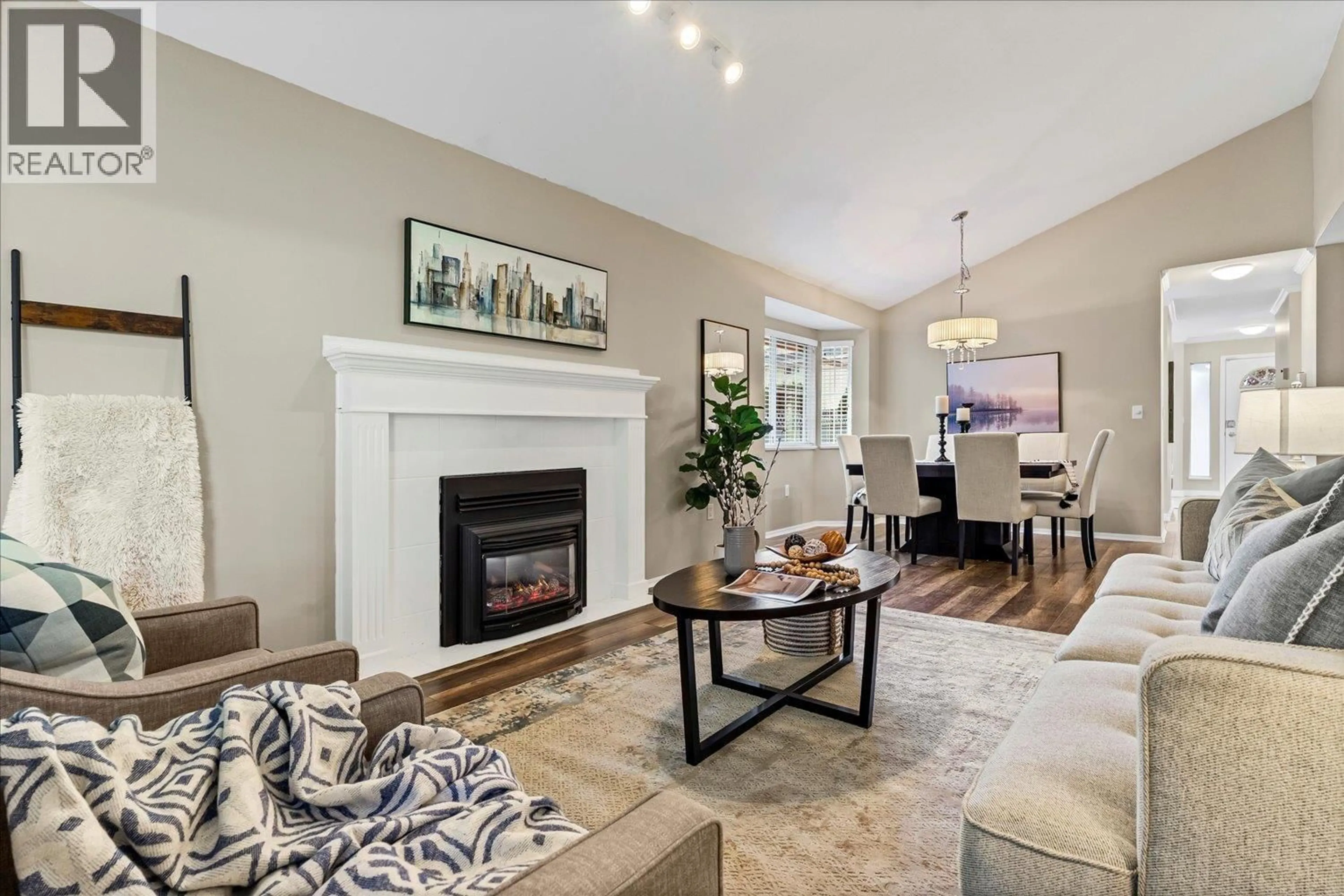 Living room with furniture, unknown for 18 - 11950 LAITY STREET, Maple Ridge British Columbia V2X5A6