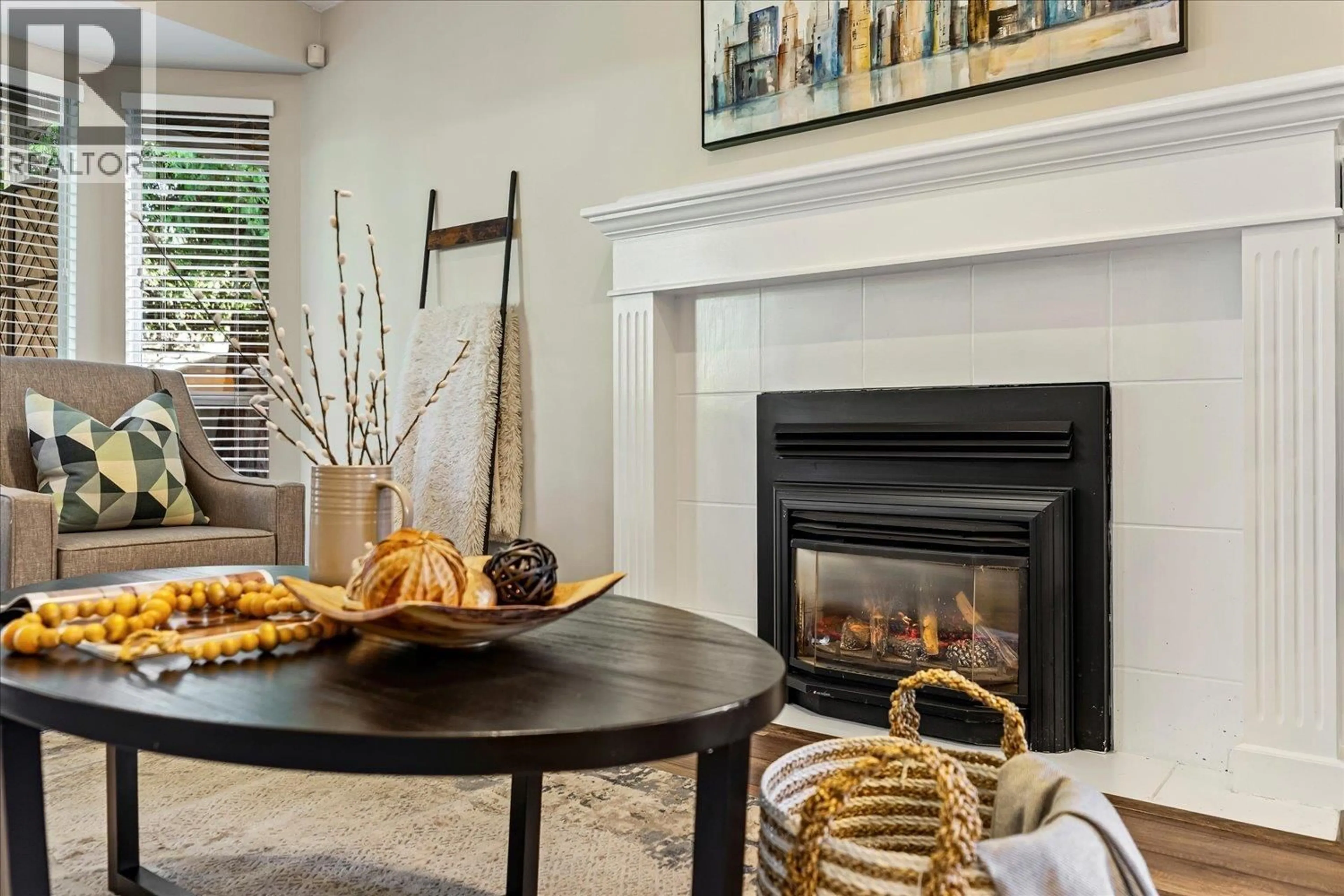 Living room with furniture, unknown for 18 - 11950 LAITY STREET, Maple Ridge British Columbia V2X5A6