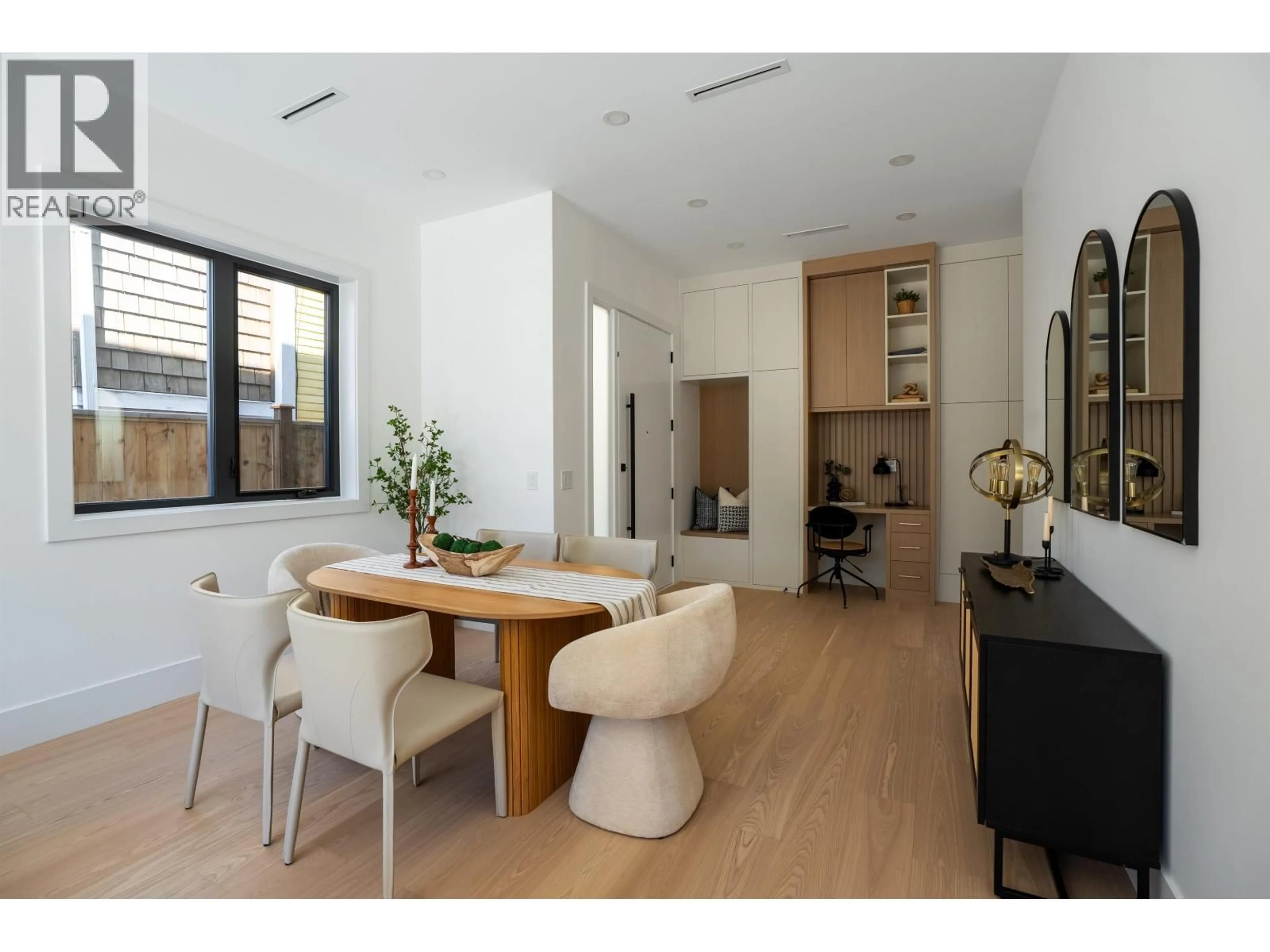 A pic of a room for 2 - 356 40TH AVENUE, Vancouver British Columbia V5W1L9