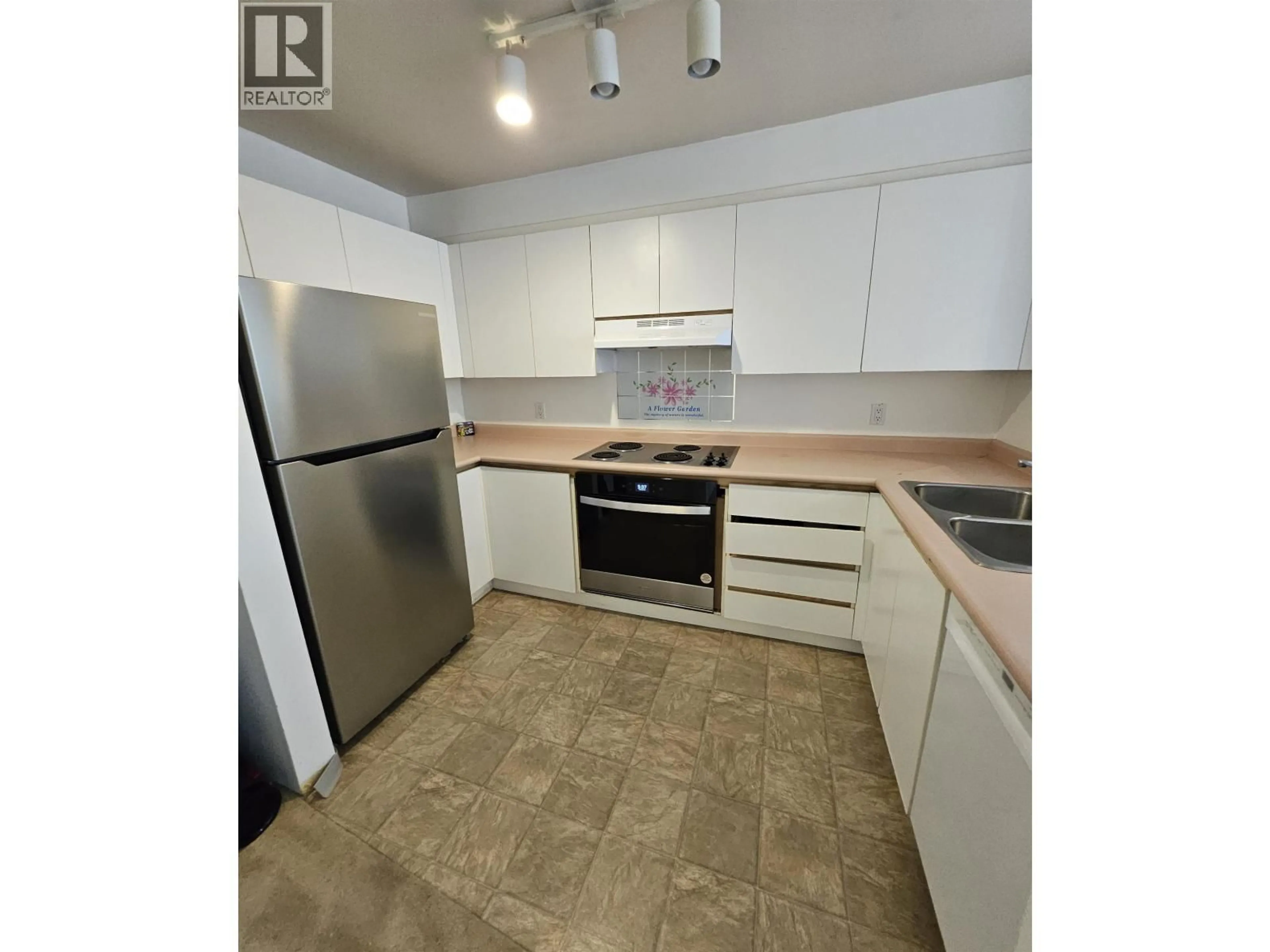 Standard kitchen, unknown for 117 - 7700 ST. ALBANS ROAD, Richmond British Columbia V6Y3Y4