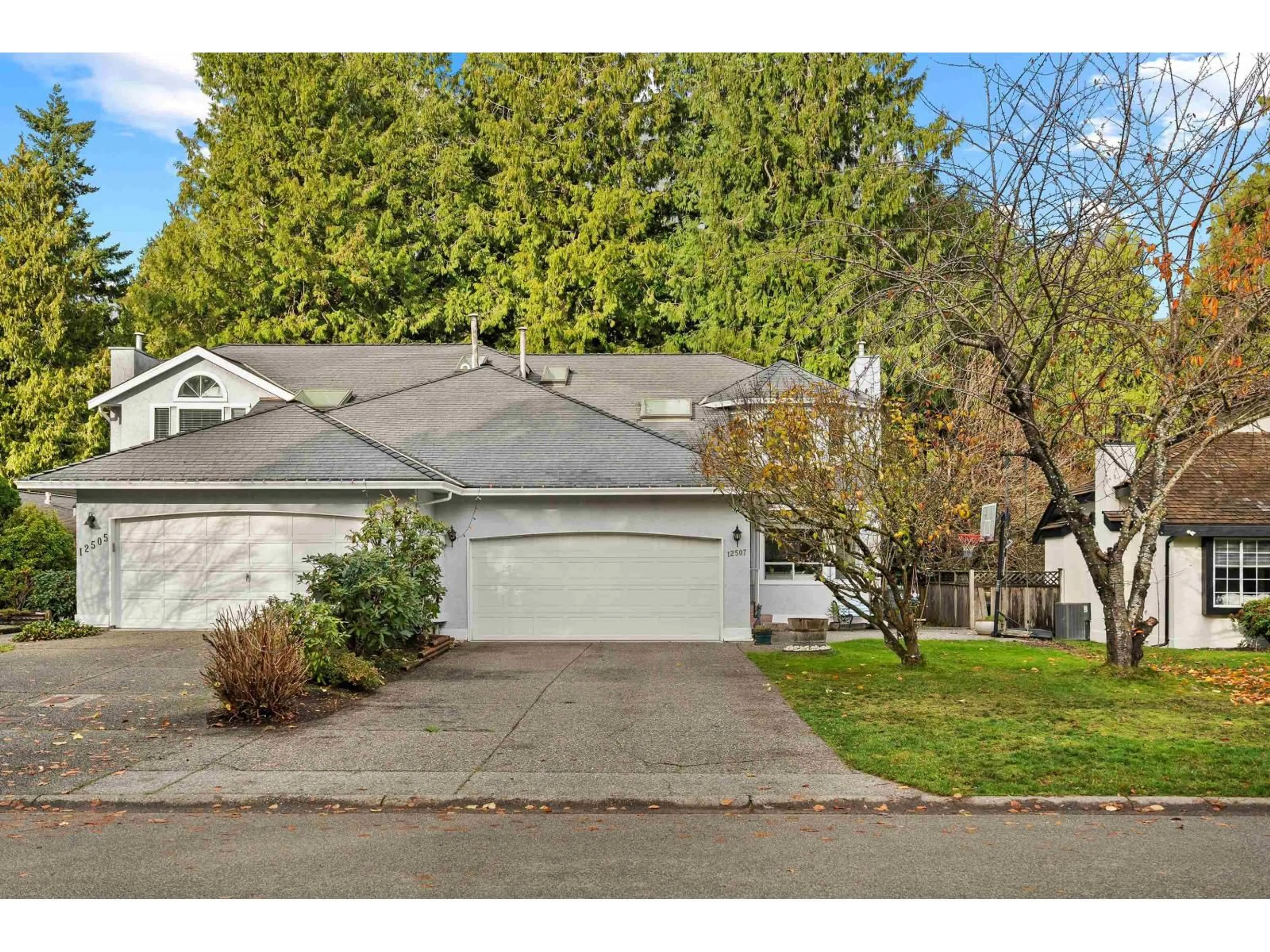 Home with vinyl exterior material, street for 12507 24A AVENUE, Surrey British Columbia V4A8H7