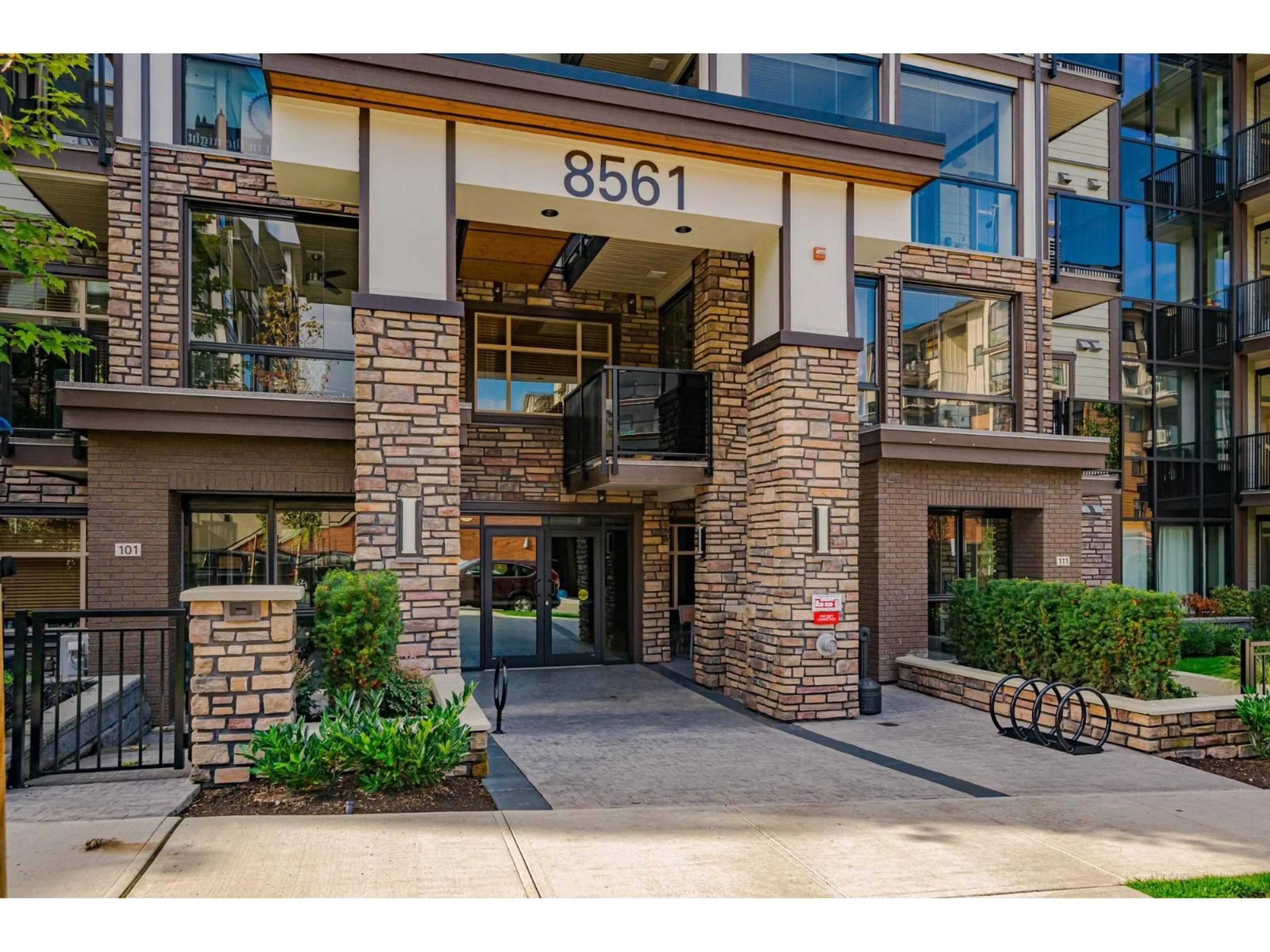 Indoor entryway for 404 - 8561 203A ST STREET, Langley British Columbia V2Y3L7