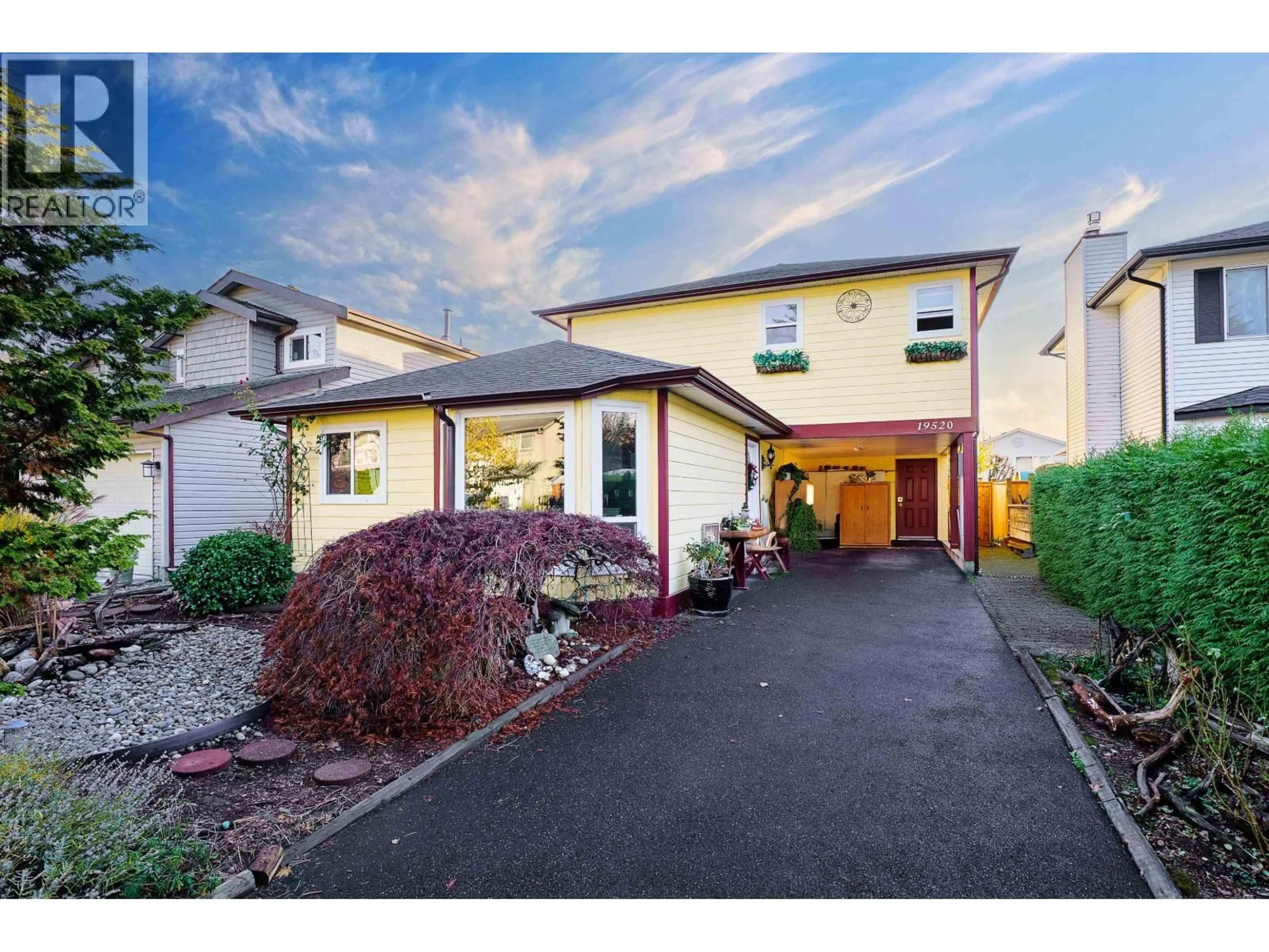 A pic from outside/outdoor area/front of a property/back of a property/a pic from drone, street for 19520 115A AVENUE, Pitt Meadows British Columbia V3Y1R4