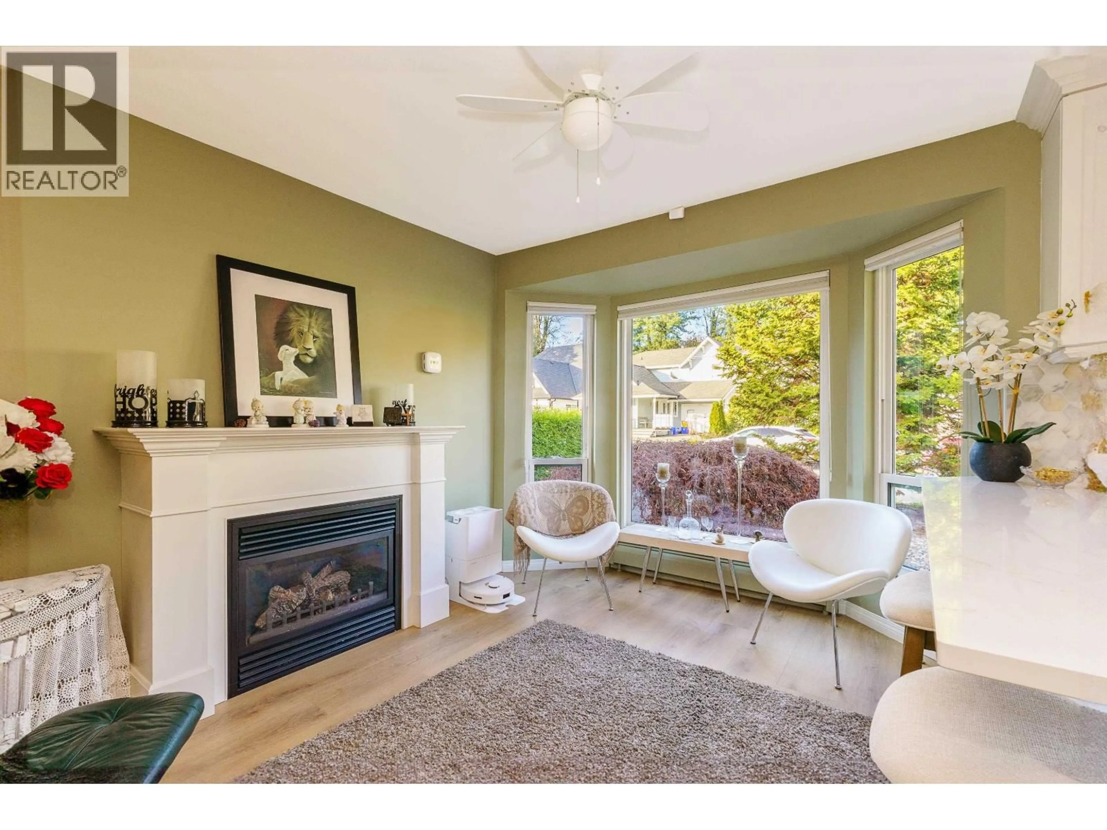 Living room with furniture, unknown for 19520 115A AVENUE, Pitt Meadows British Columbia V3Y1R4