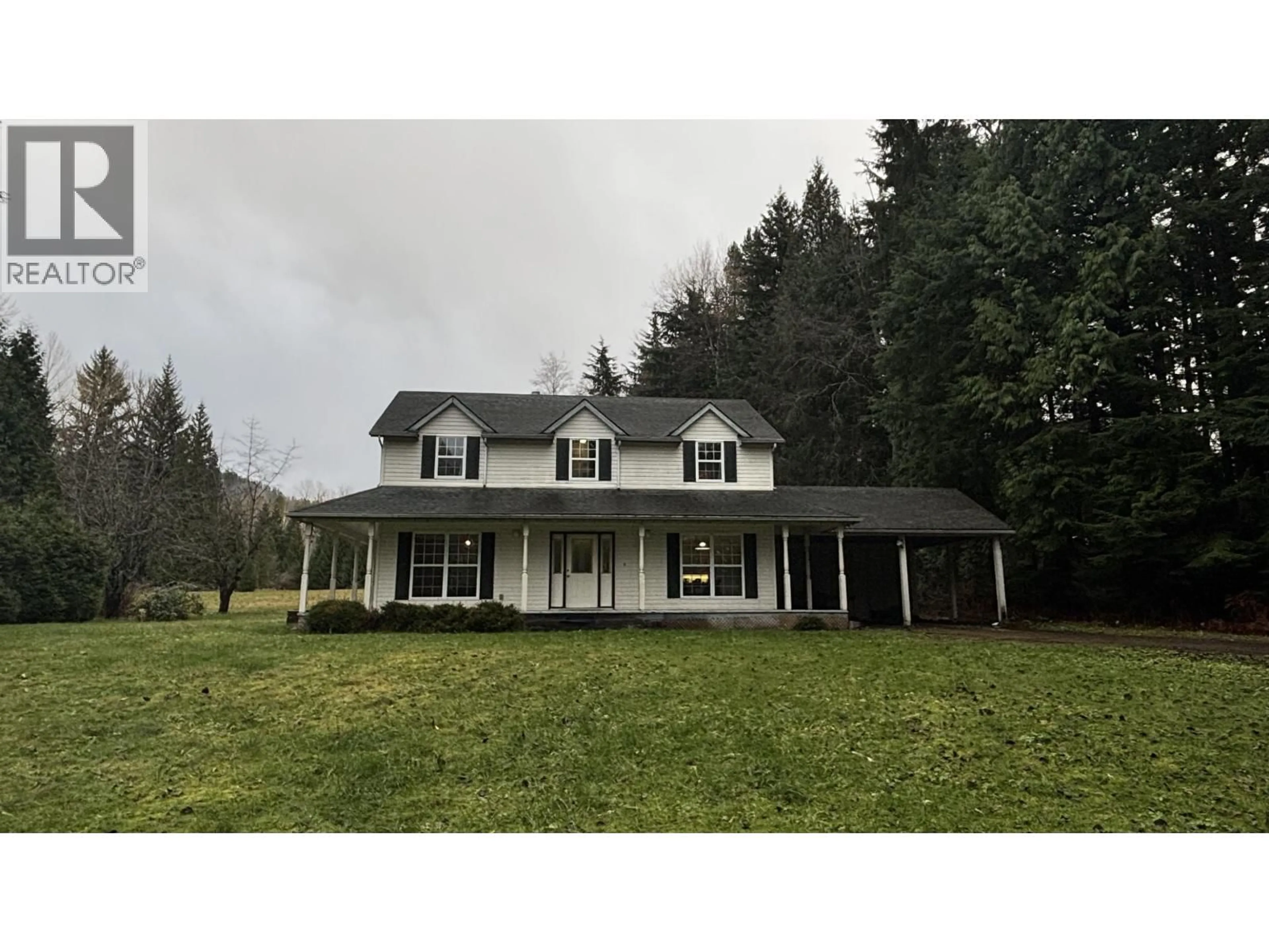 Home with vinyl exterior material, unknown for 4404 EBY STREET, Terrace British Columbia V8G0B3