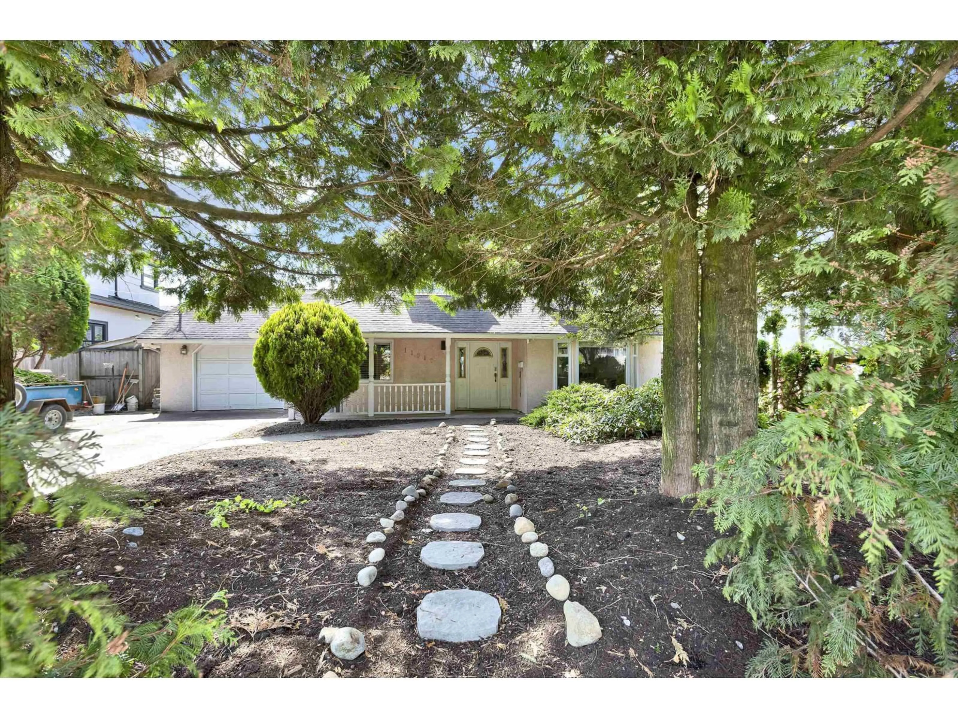 Unknown for 11318 82 AVENUE, Delta British Columbia V4C2B9