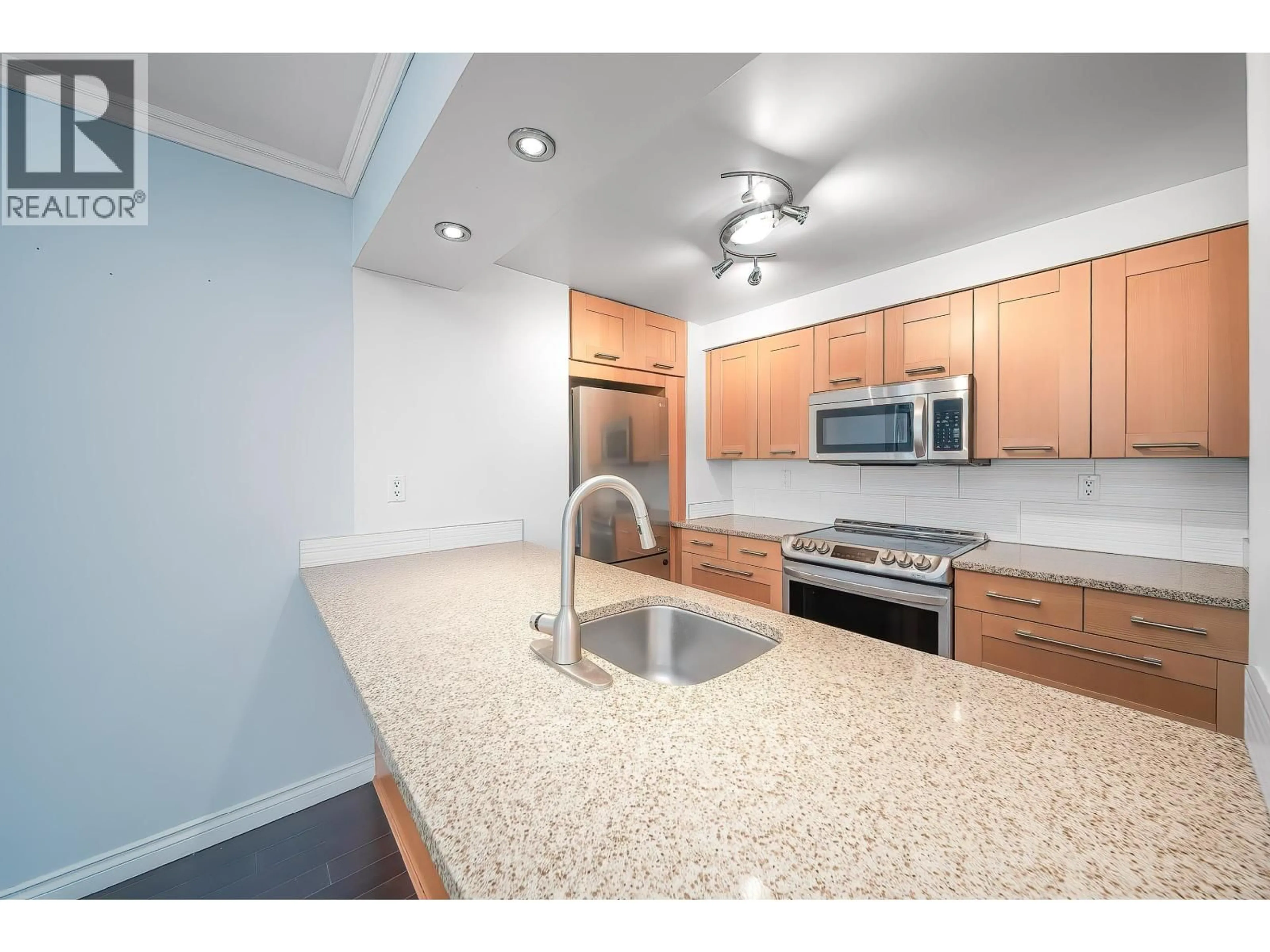 Standard kitchen, unknown for 602 - 1270 ROBSON STREET, Vancouver British Columbia V6E3Z6