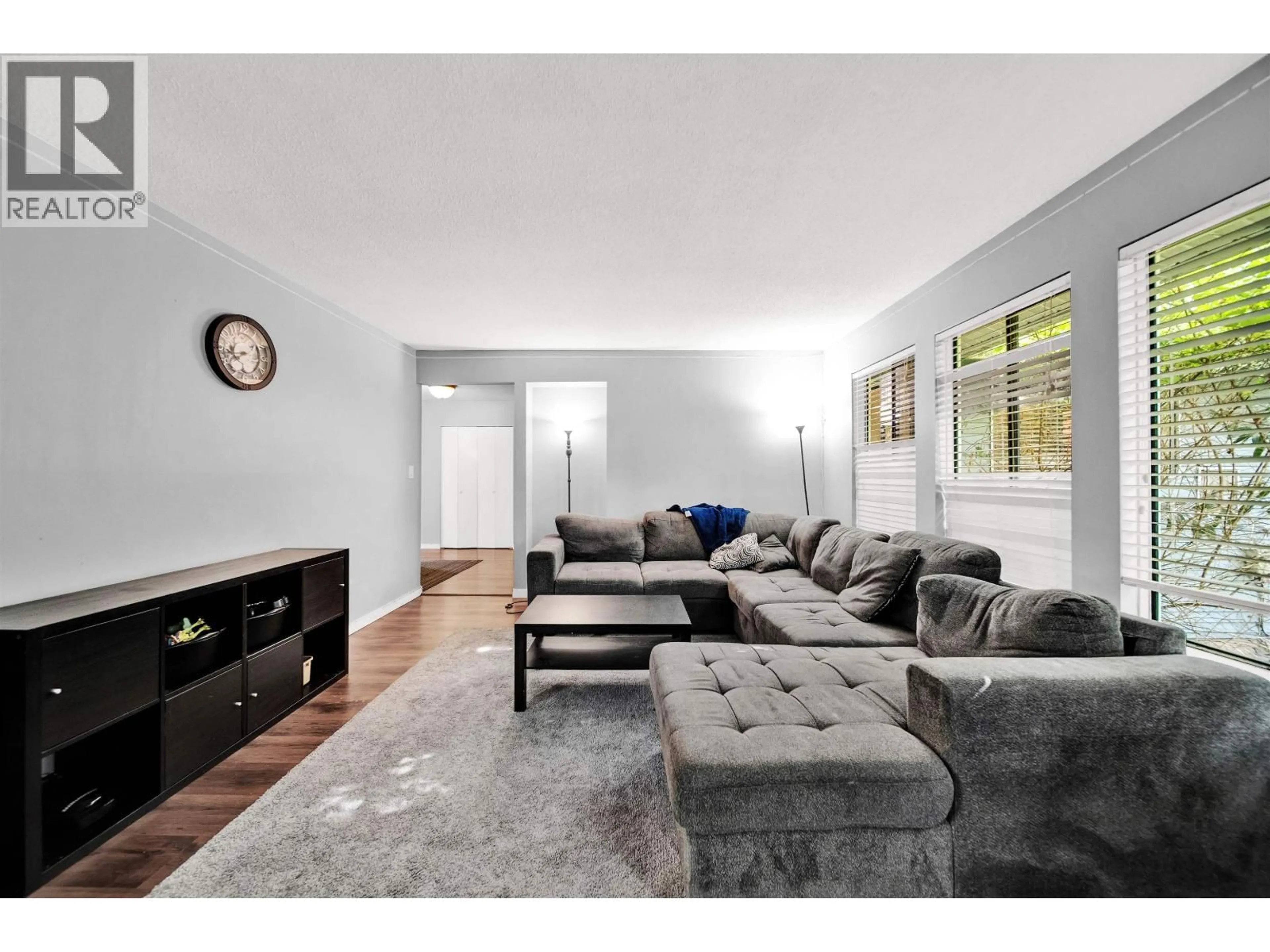 Living room with furniture, unknown for 21022 123 AVENUE, Maple Ridge British Columbia V2X4B4