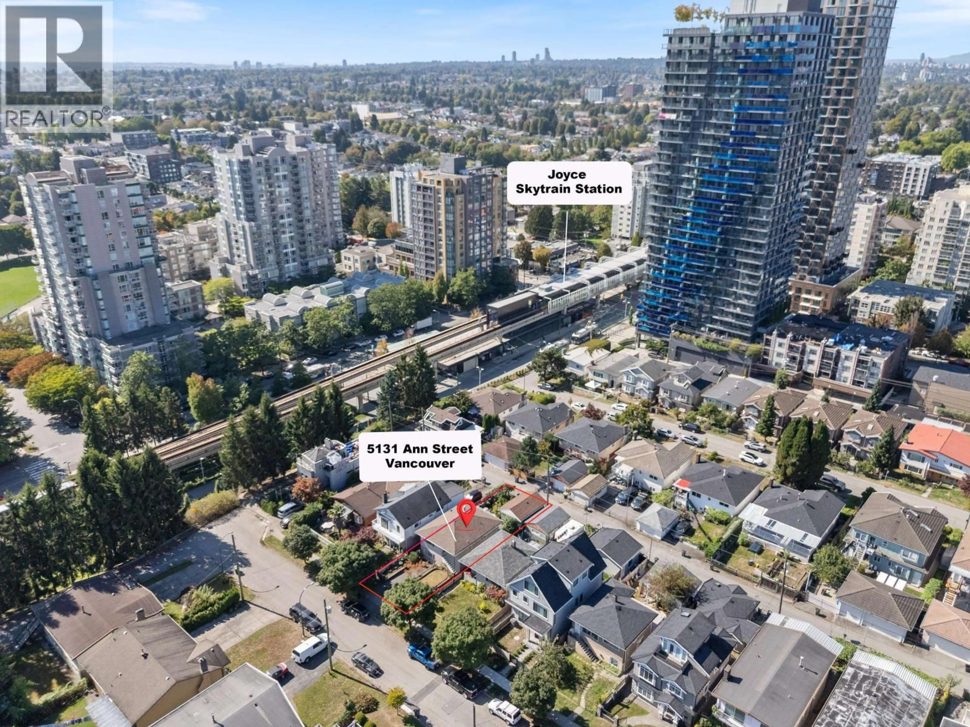 A pic from outside/outdoor area/front of a property/back of a property/a pic from drone, city buildings view from balcony for 5131 ANN STREET, Vancouver British Columbia V5R4J8