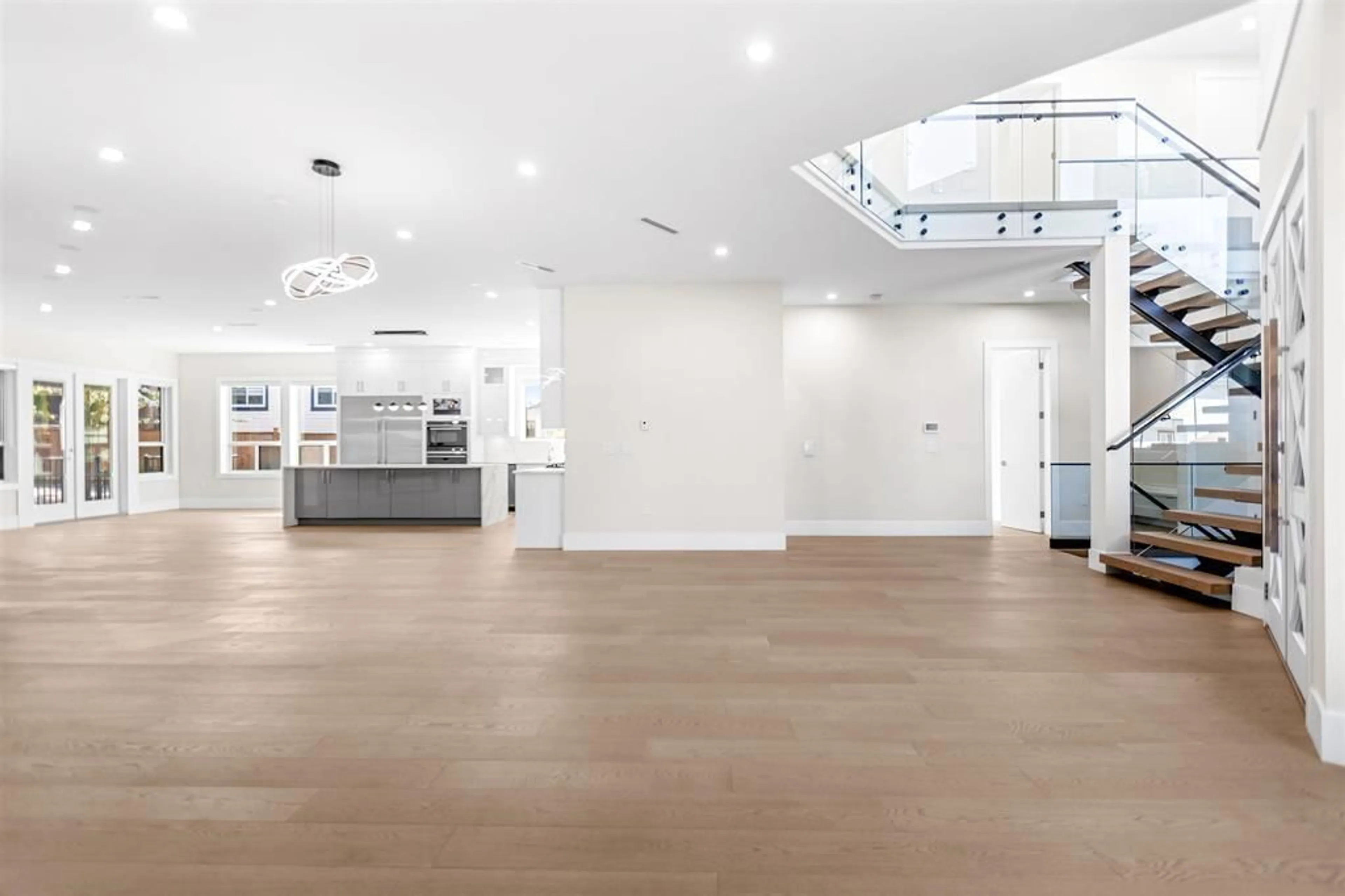 Indoor foyer for 11668 95A AVENUE, Delta British Columbia V4C7P6