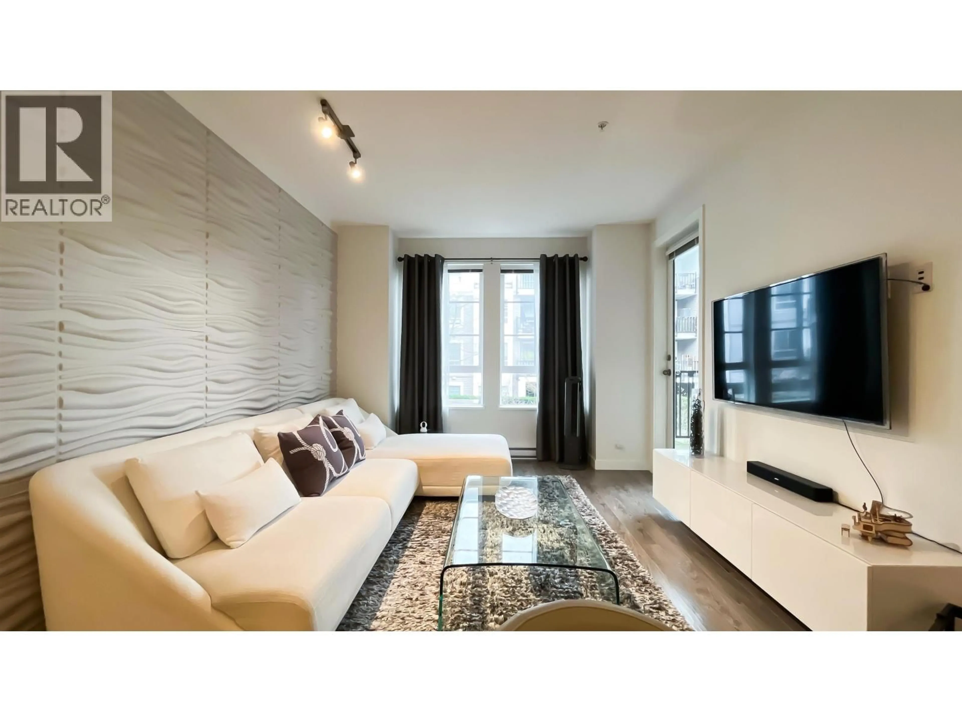 Living room with furniture, unknown for 211 - 545 FOSTER AVENUE, Coquitlam British Columbia V3J0B3