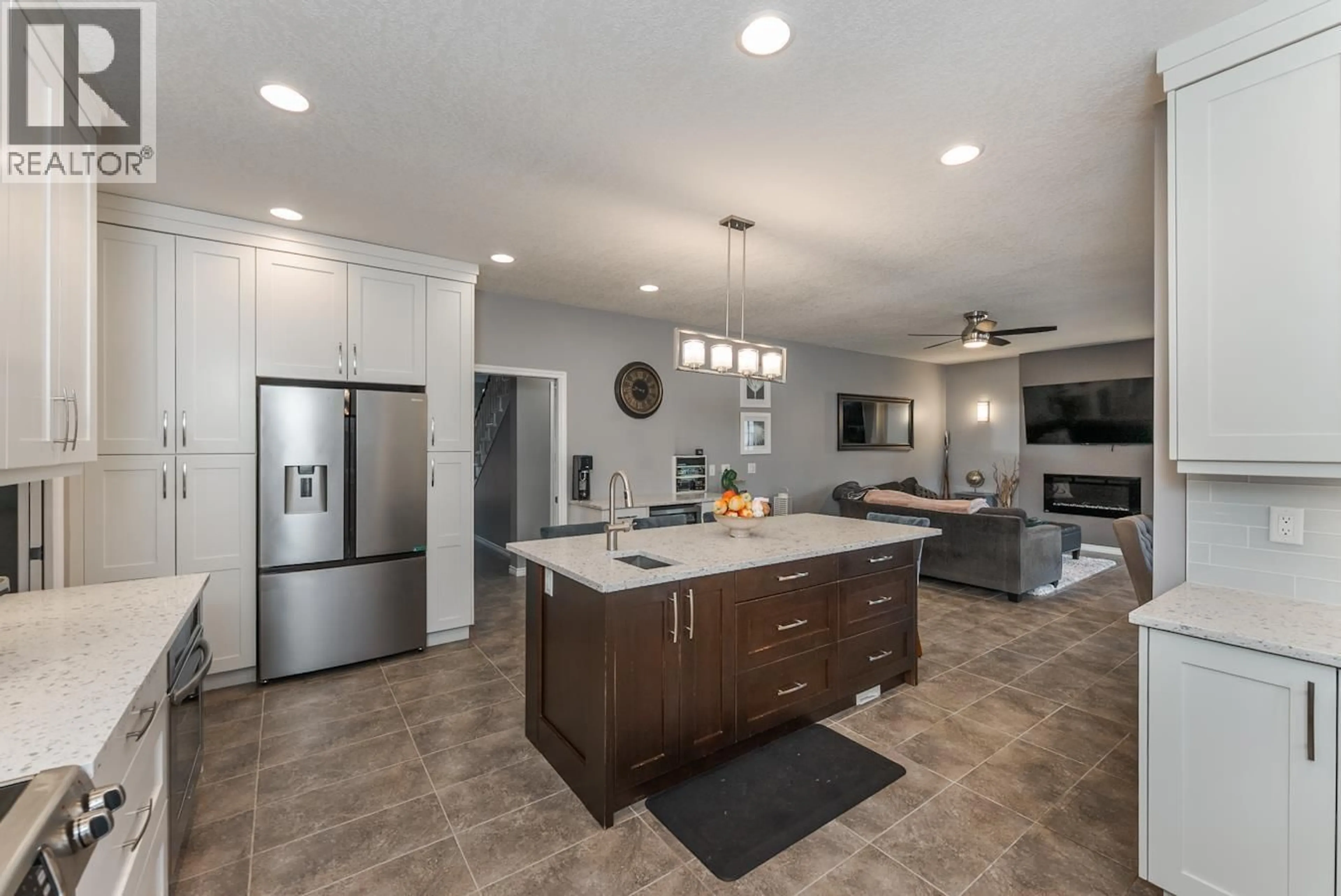 Open concept kitchen, ceramic/tile floor for 3648 ROSIA ROAD, Prince George British Columbia V2K4Y6