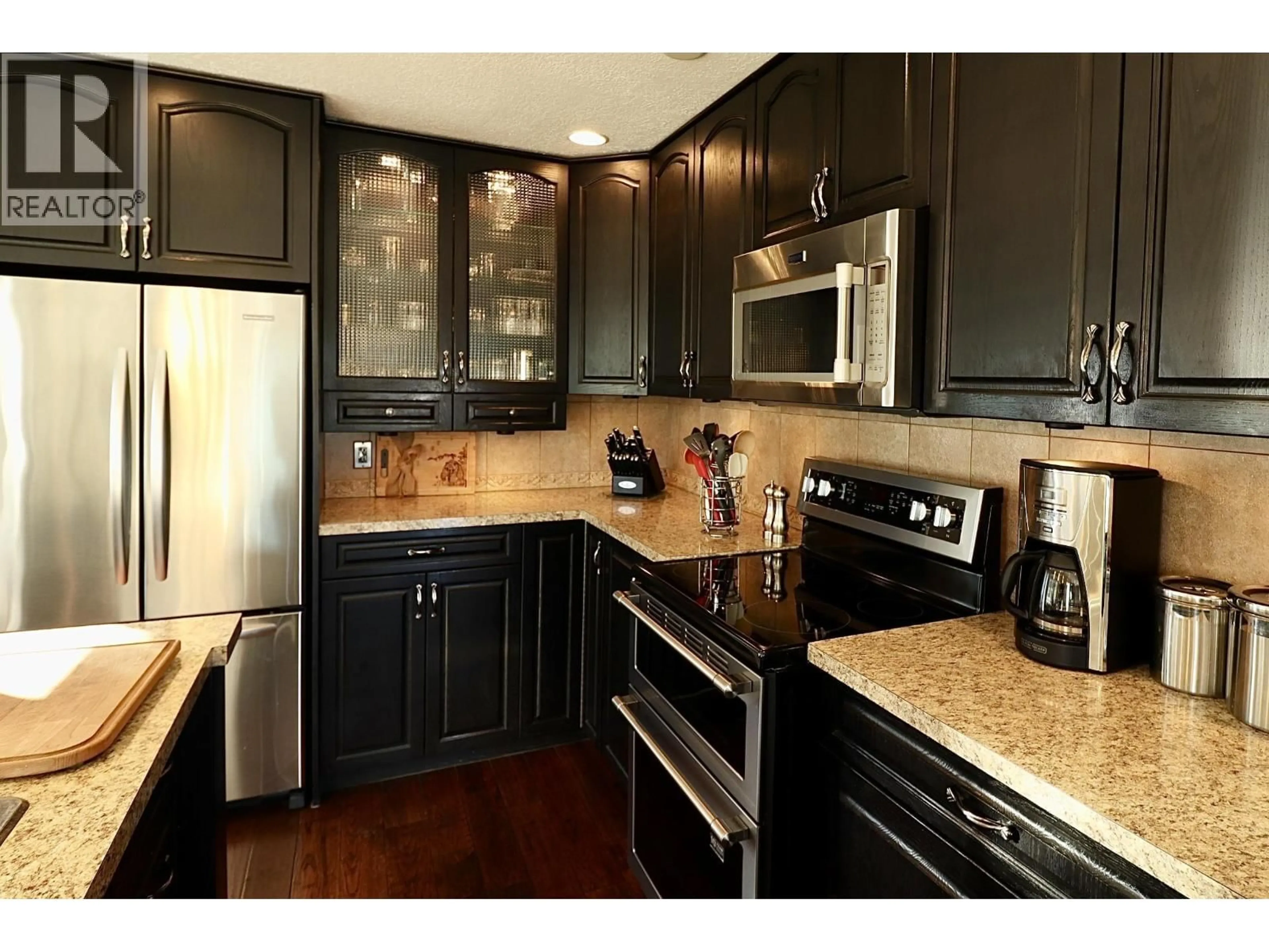 Contemporary kitchen, unknown for 339 MOFFAT STREET, Prince George British Columbia V2M3G6