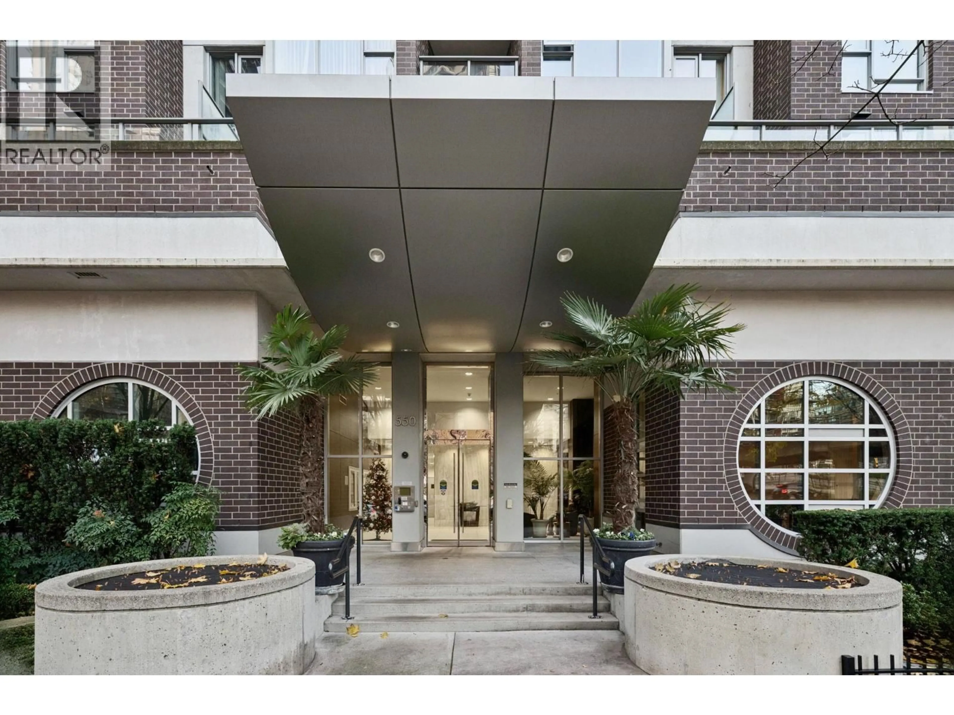 Indoor foyer for 1705 - 550 PACIFIC STREET, Vancouver British Columbia V6Z3G2