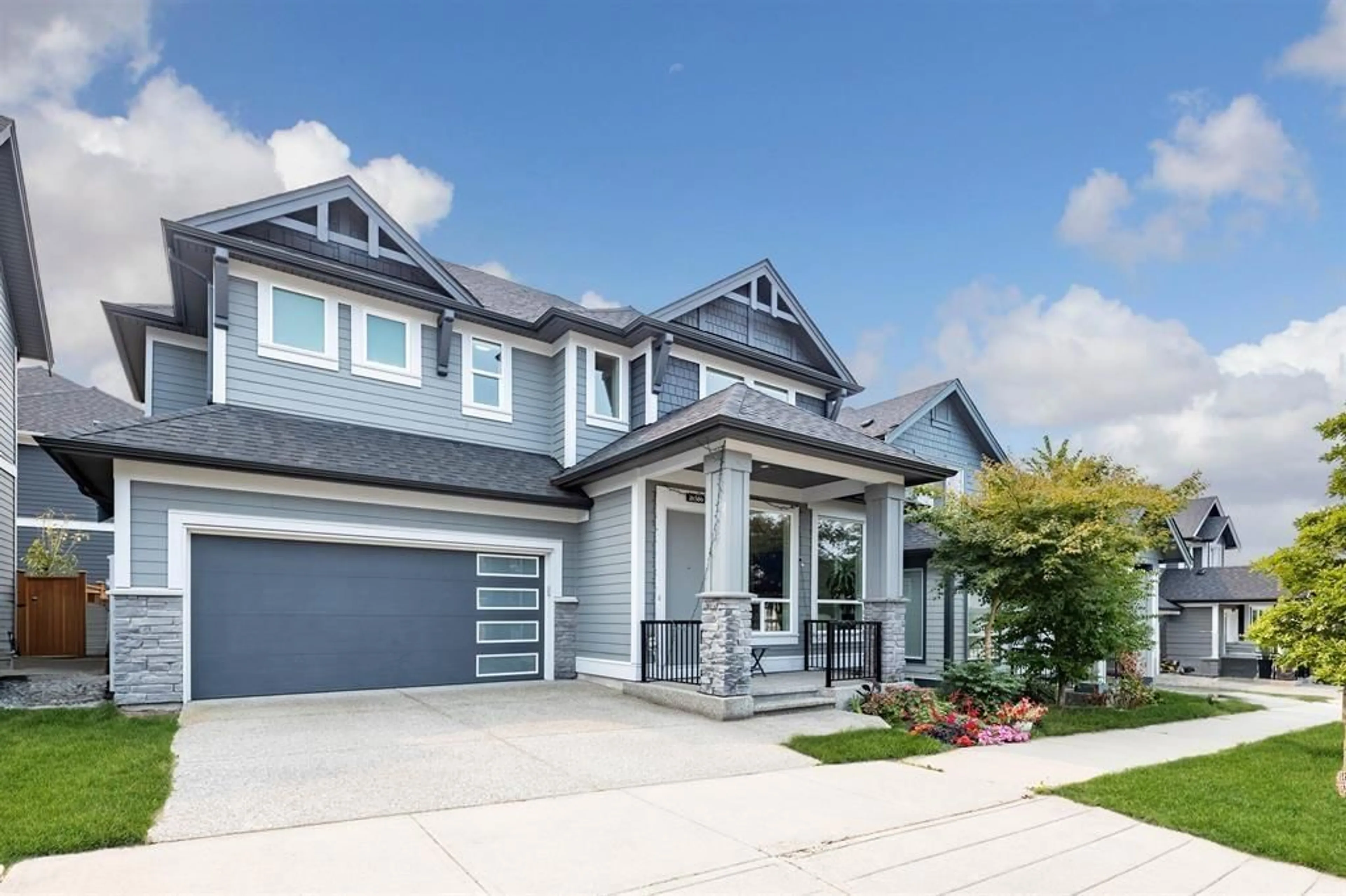 Home with vinyl exterior material, street for 16586 21 AVENUE, Surrey British Columbia V3Z1B9