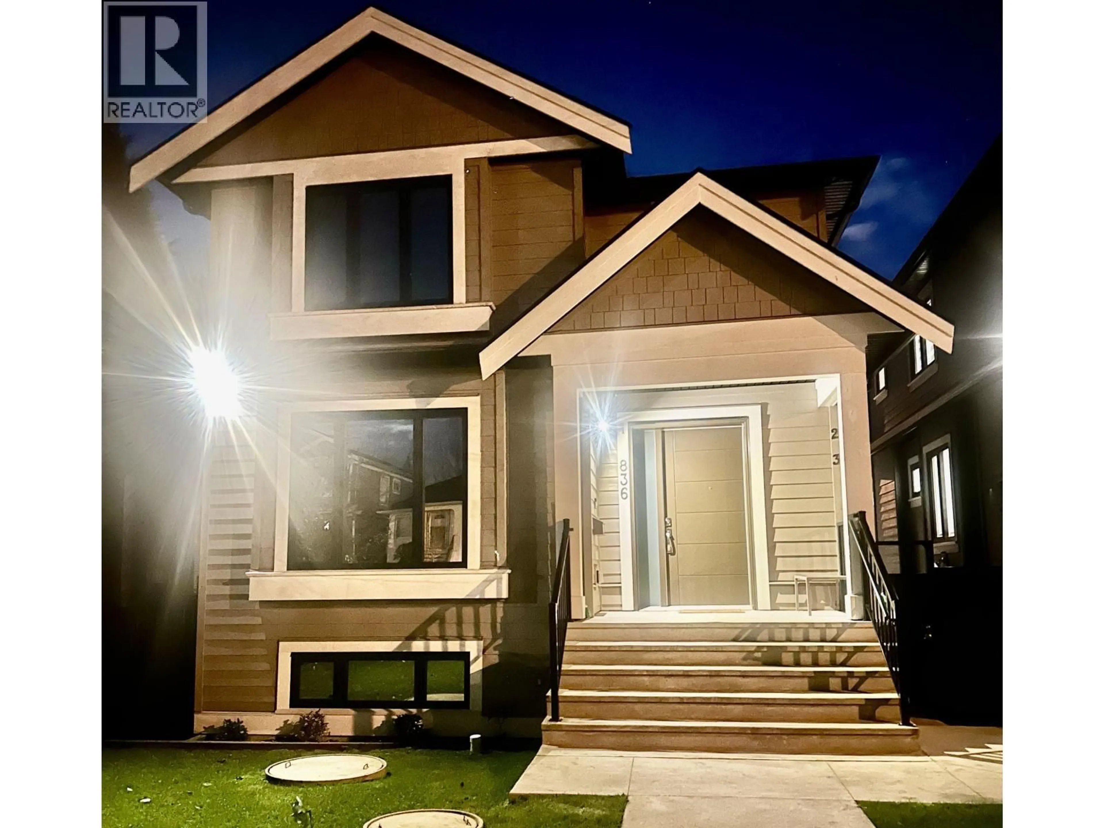 Home with vinyl exterior material, street for 836 61ST AVENUE, Vancouver British Columbia V6P2B7