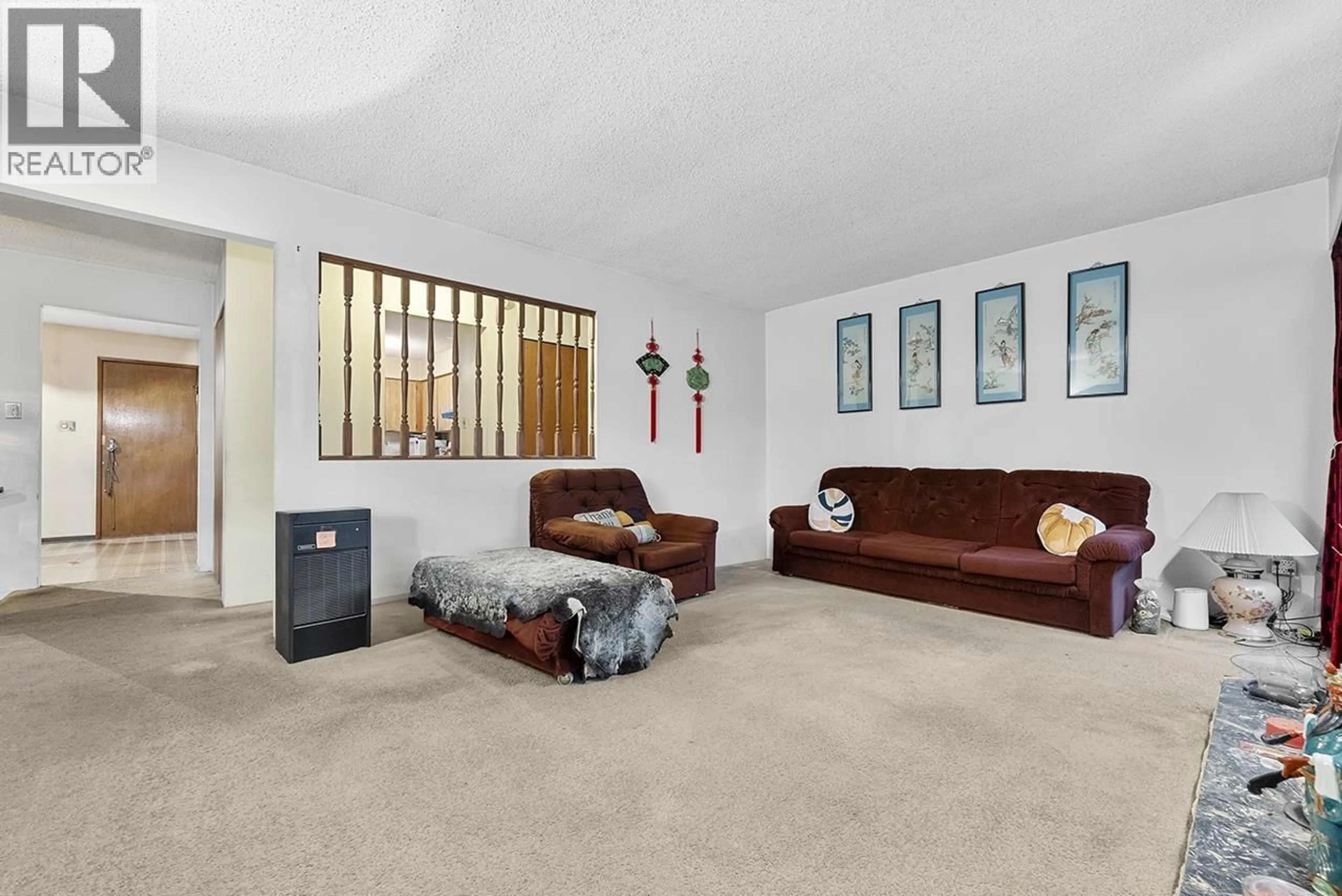 Living room with furniture, carpet floor for 1710 ISLAND AVENUE, Vancouver British Columbia V5P2S6