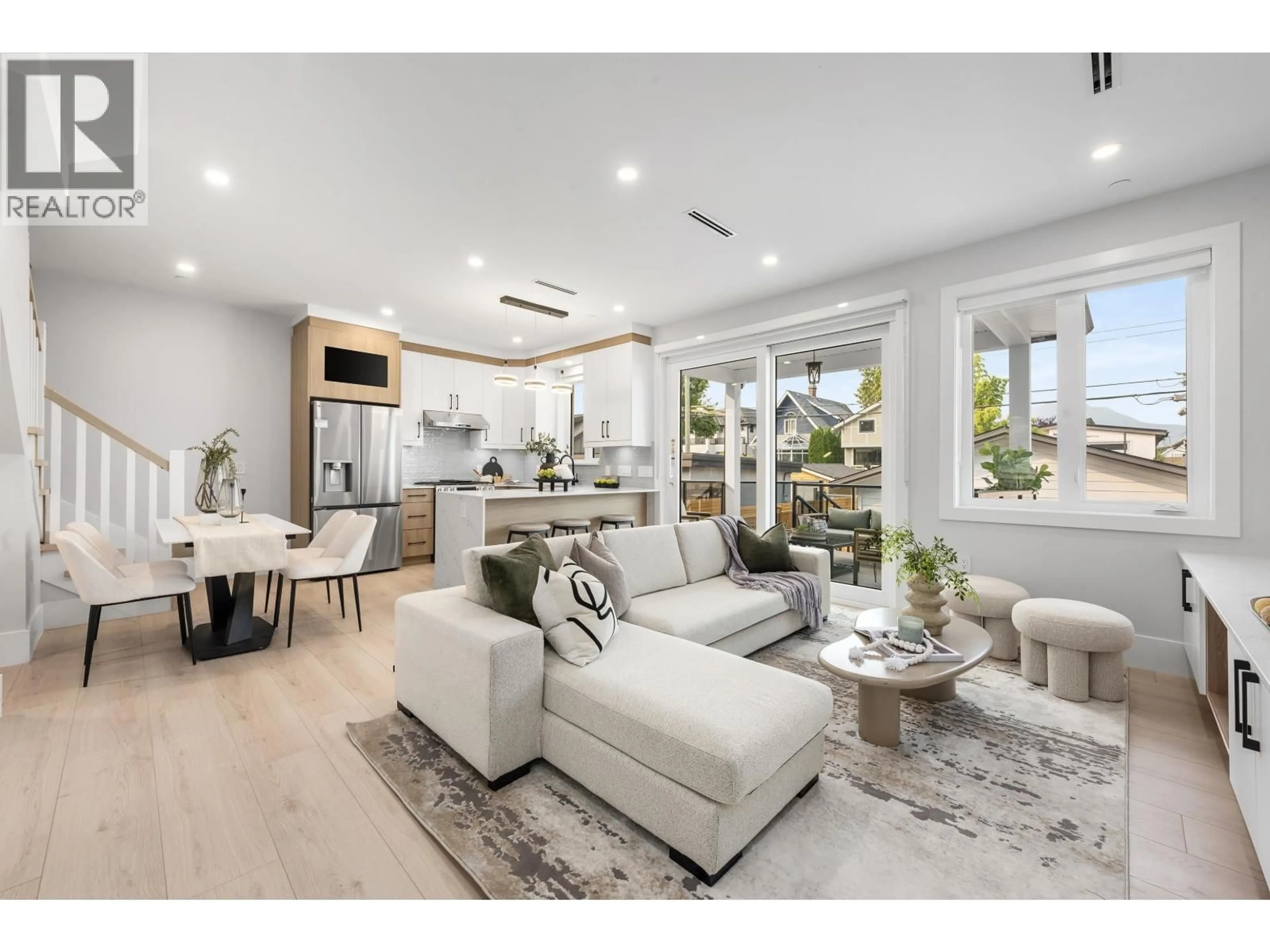 Living room with furniture, unknown for 2743 MCGILL STREET, Vancouver British Columbia V5K1H4