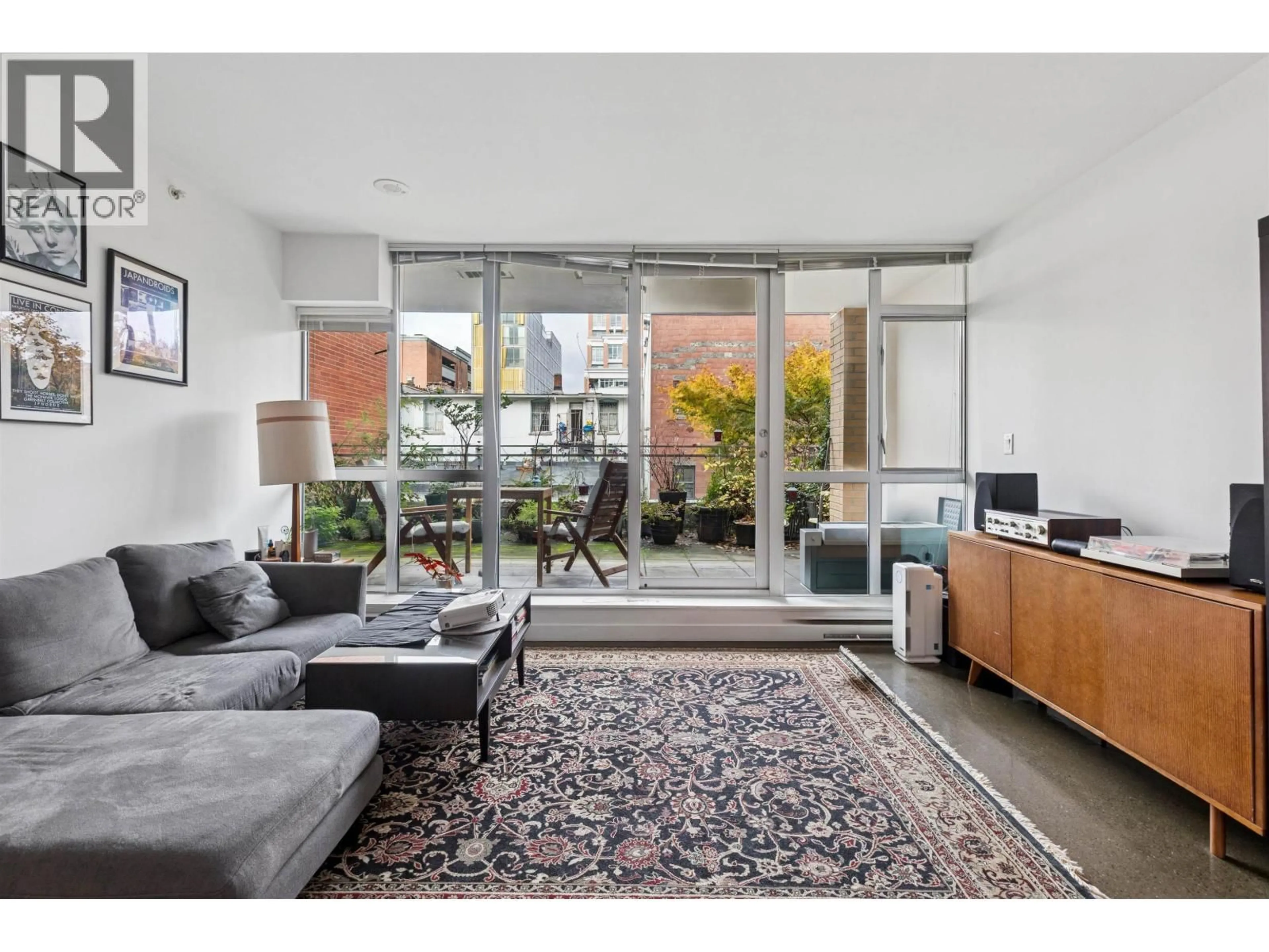 Living room with furniture, unknown for 309 - 221 UNION STREET, Vancouver British Columbia V6A0B4