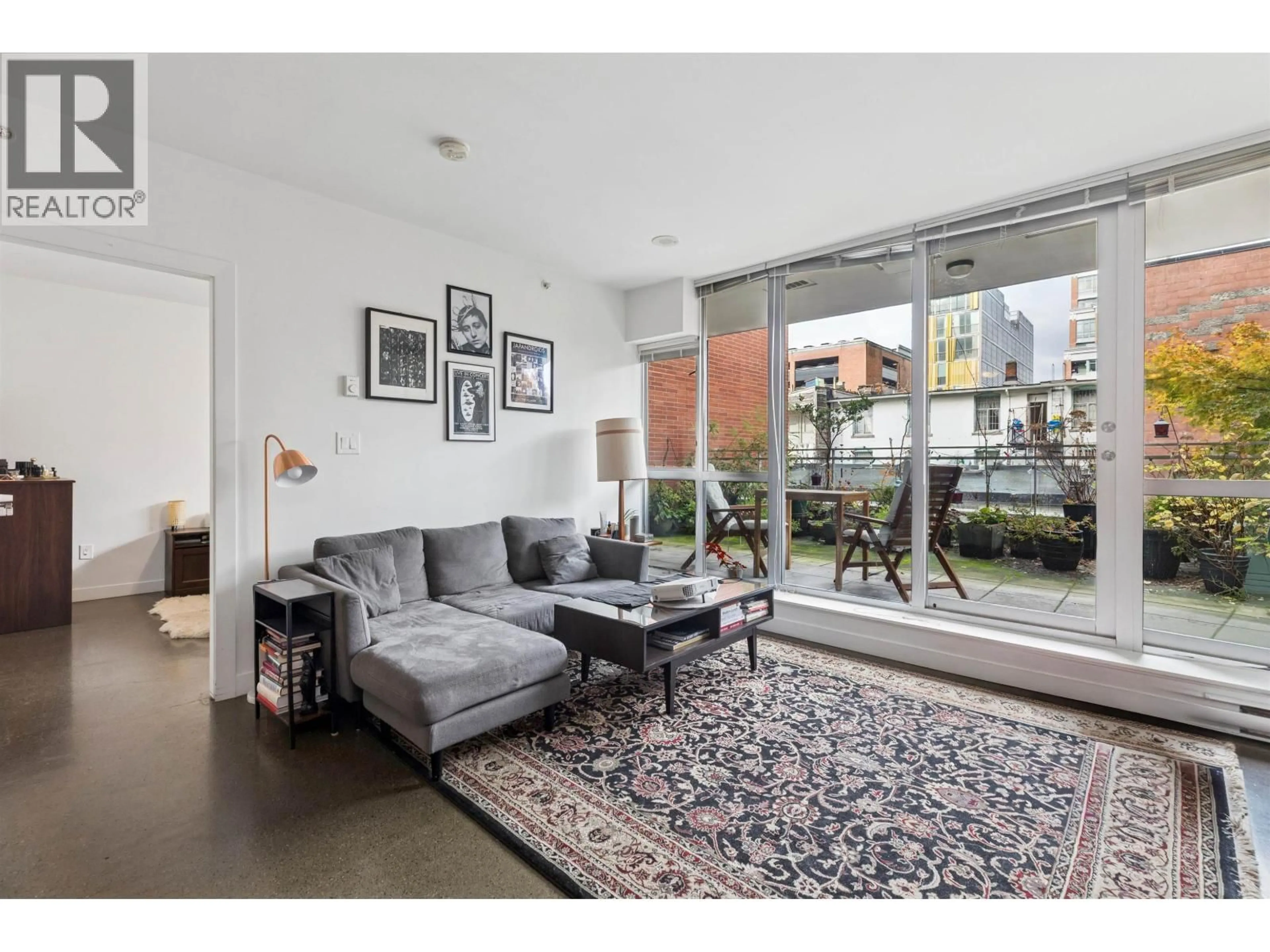 Living room with furniture, unknown for 309 - 221 UNION STREET, Vancouver British Columbia V6A0B4