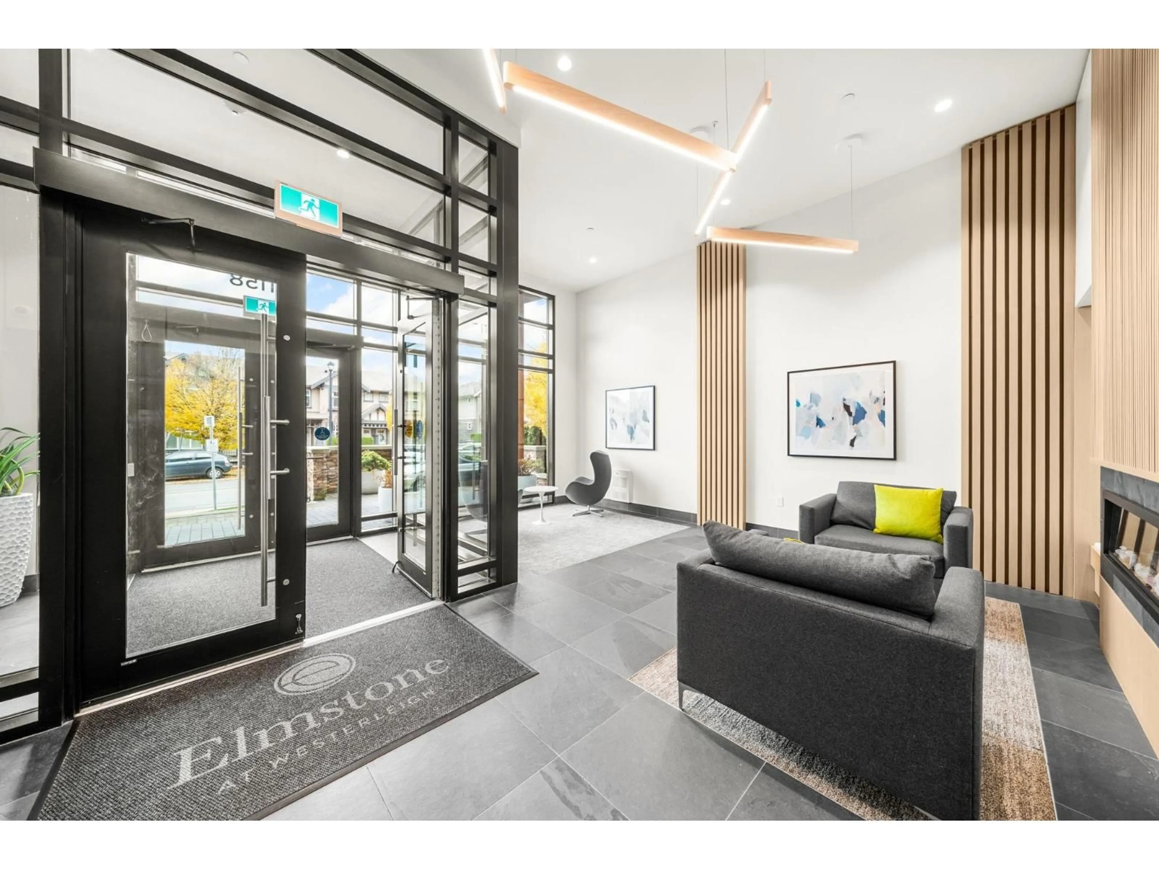 Indoor foyer for 119 - 31158 WESTRIDGE PLACE, Abbotsford British Columbia V2T0K5