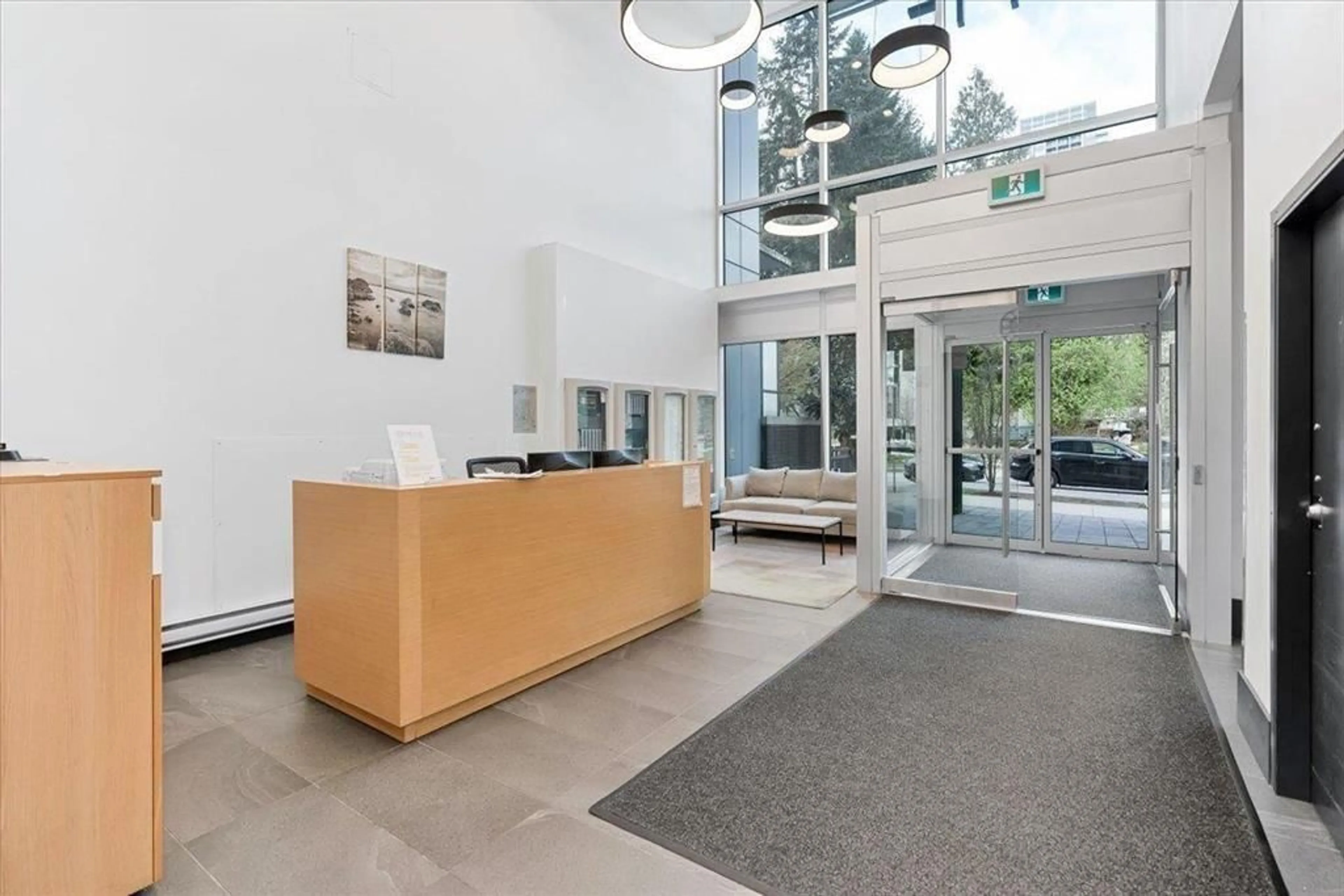 Lobby for 1609 - 13438 CENTRAL AVENUE, Surrey British Columbia V3T0N2