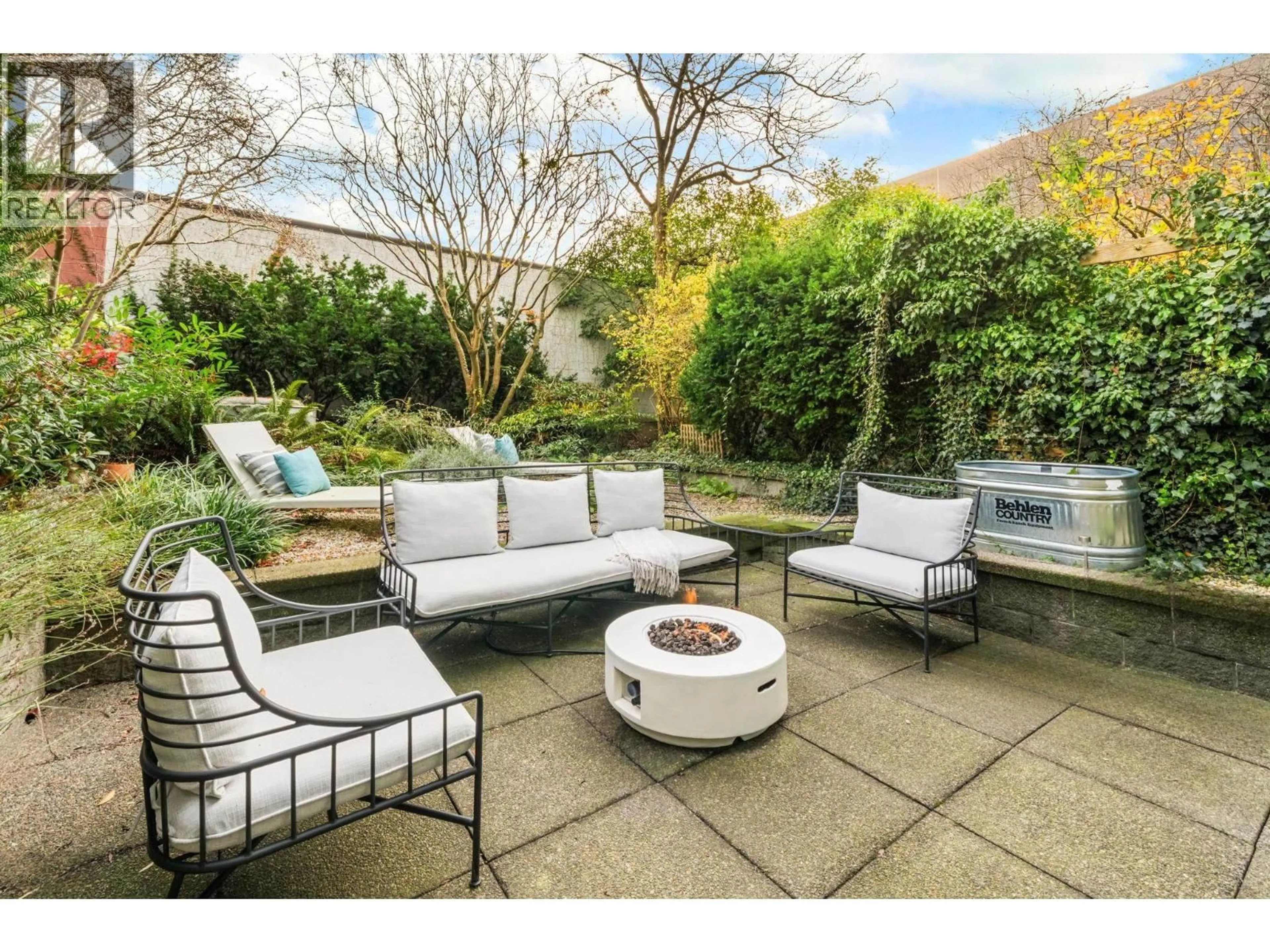 Patio, street for 302 - 1438 7TH AVENUE, Vancouver British Columbia V6H1C1