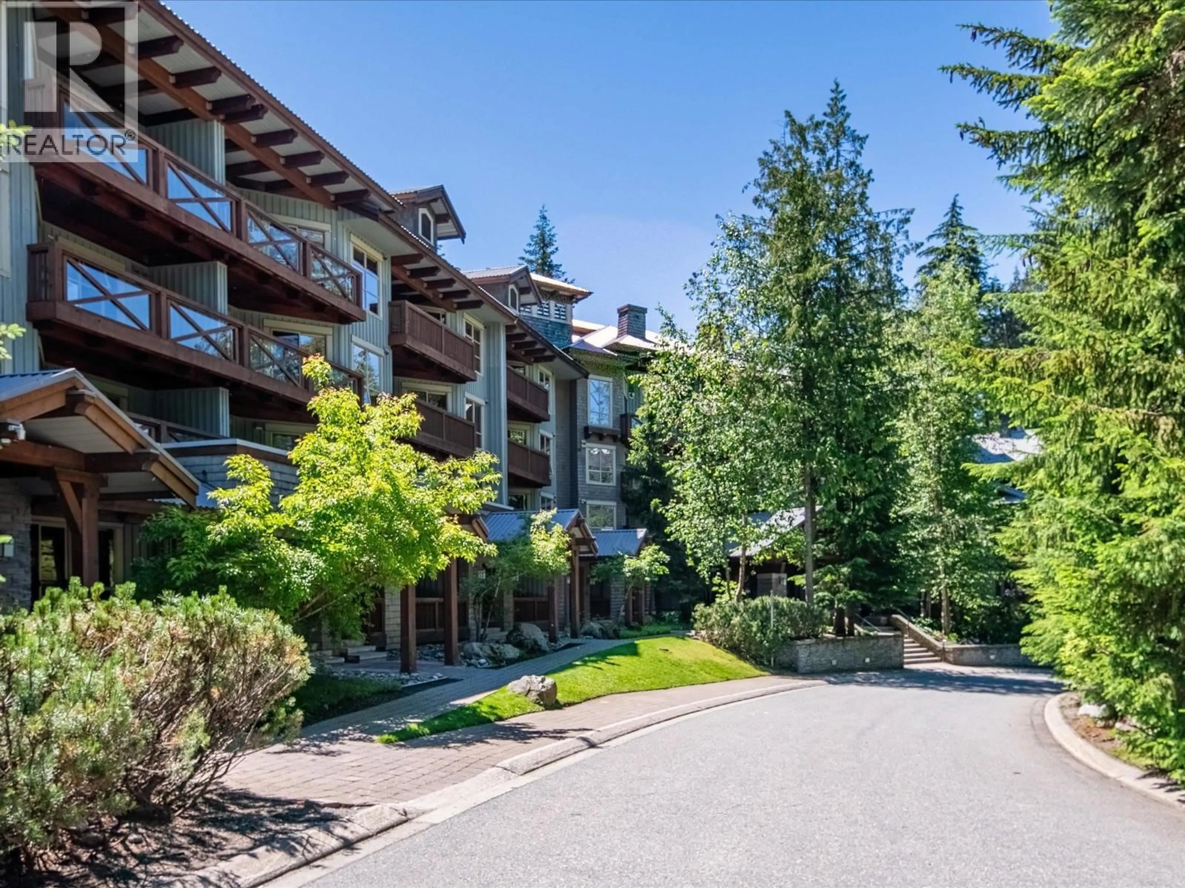 A pic from outside/outdoor area/front of a property/back of a property/a pic from drone, mountain view for 412G3 - 4653 BLACKCOMB WAY, Whistler British Columbia V8E0Y9