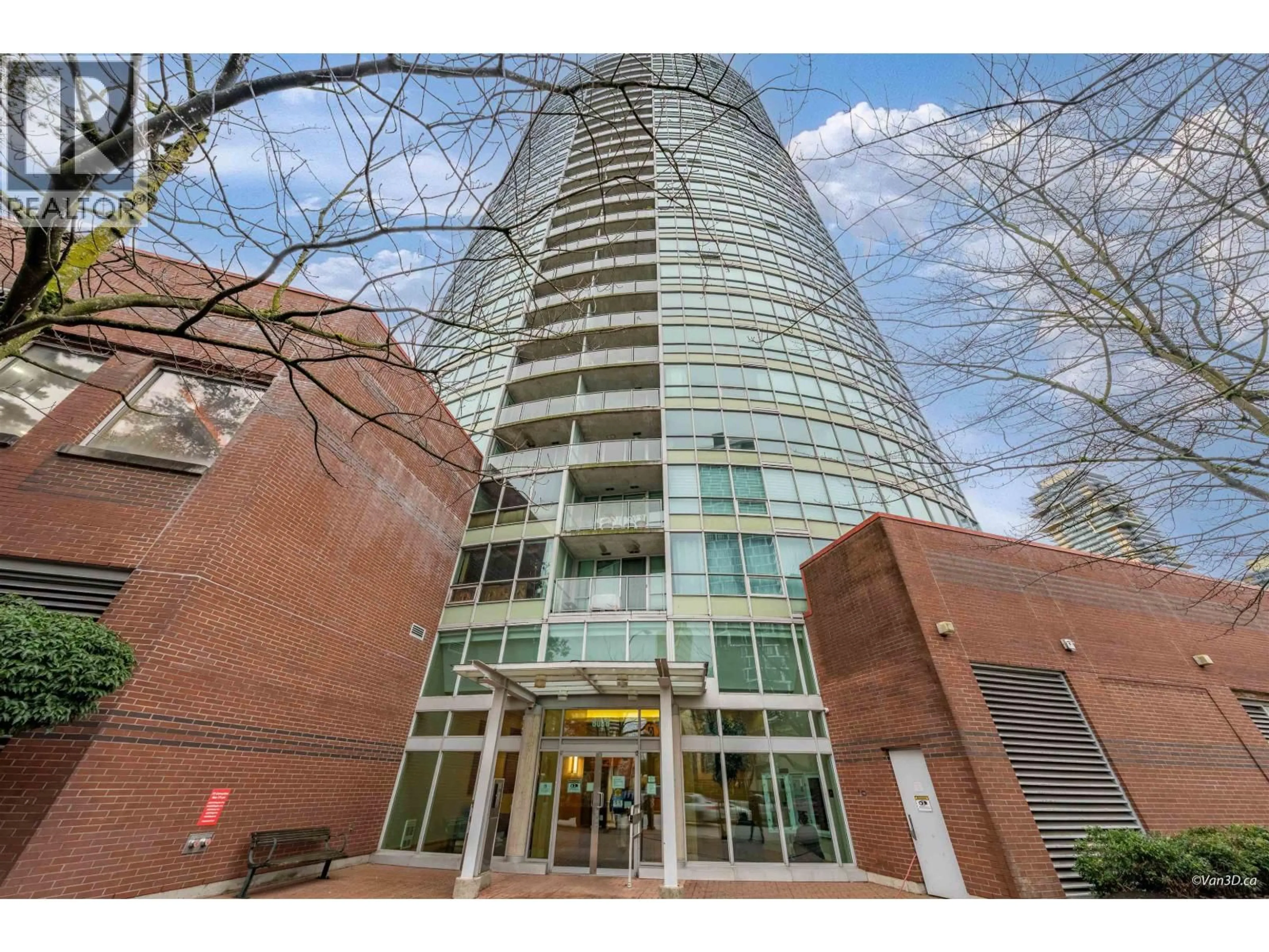 Indoor foyer for 805 - 6088 WILLINGDON AVENUE, Burnaby British Columbia V5H4V2