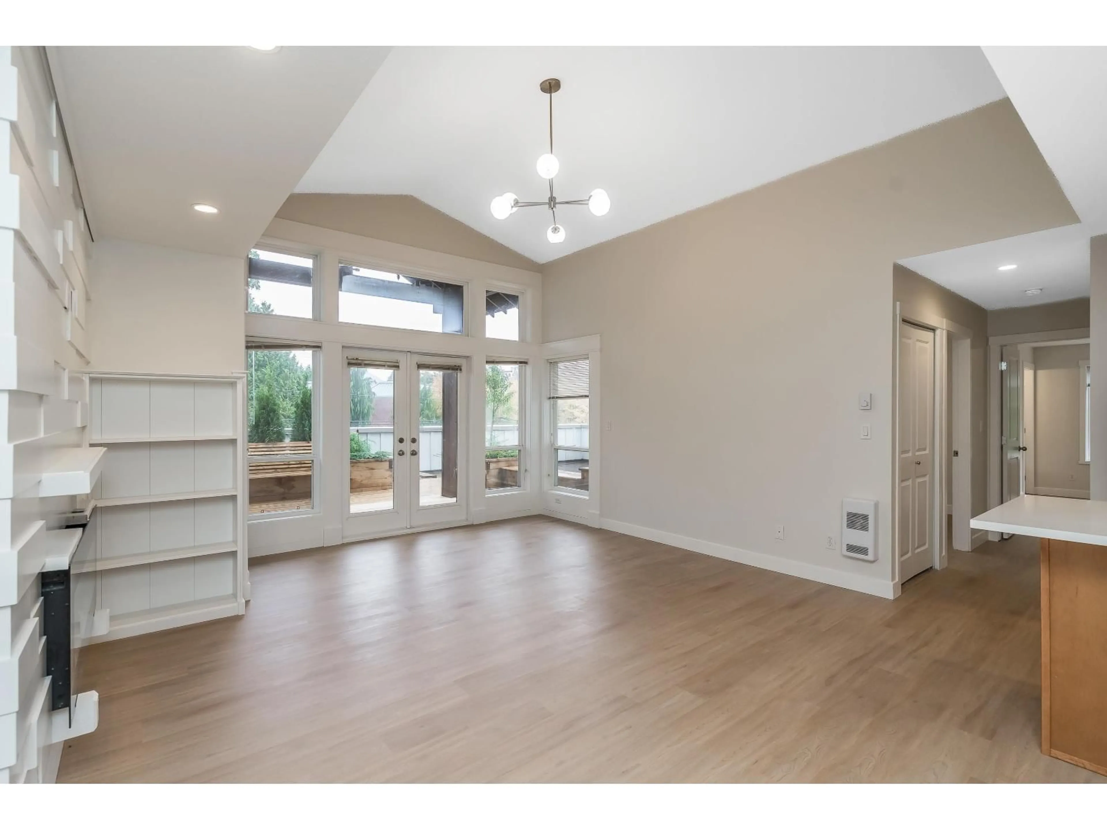 Unknown for 208 - 2828 152 STREET, Surrey British Columbia V4P1G6