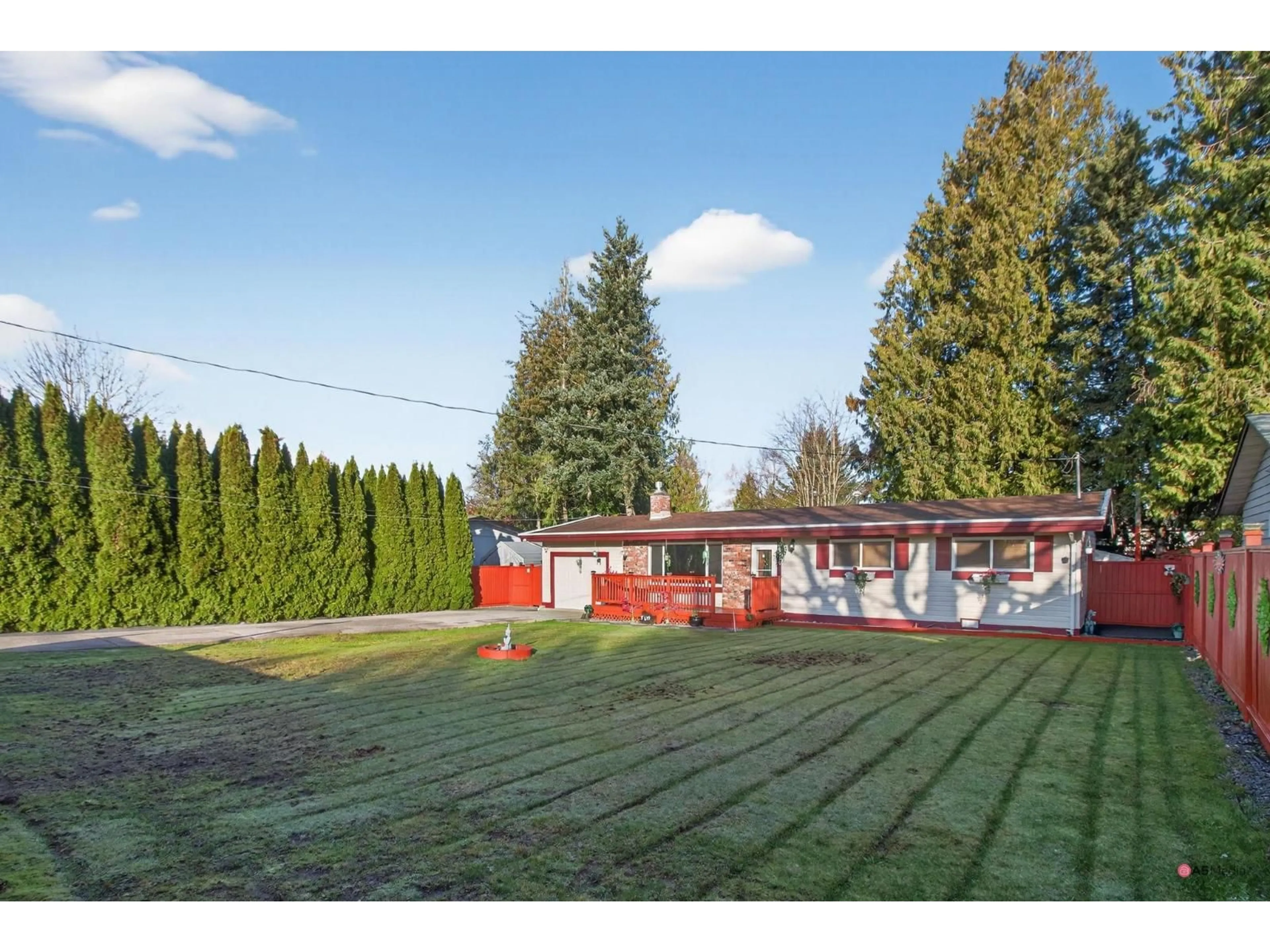A pic from outside/outdoor area/front of a property/back of a property/a pic from drone, unknown for 26655 32 AVENUE, Langley British Columbia V4W3G1