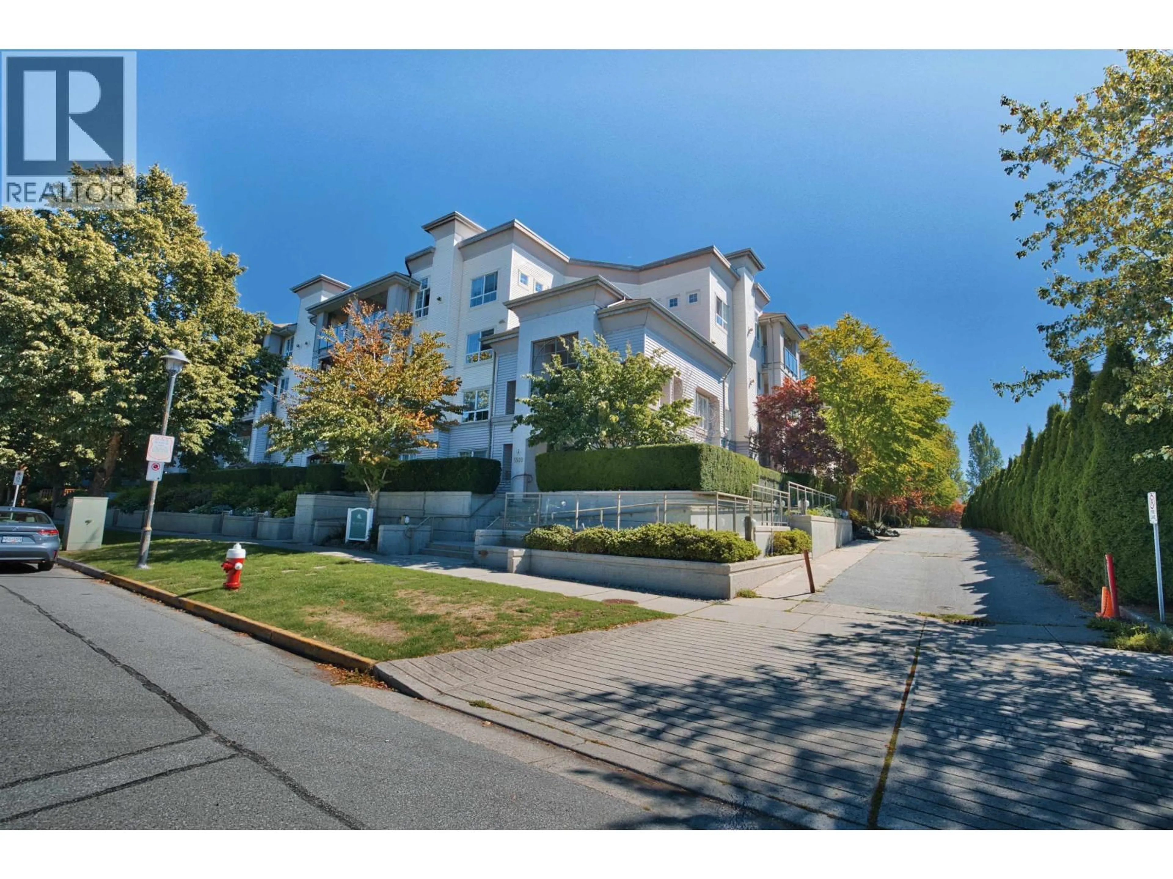 A pic from outside/outdoor area/front of a property/back of a property/a pic from drone, street for 129 - 5500 ANDREWS ROAD, Richmond British Columbia V7E6M9