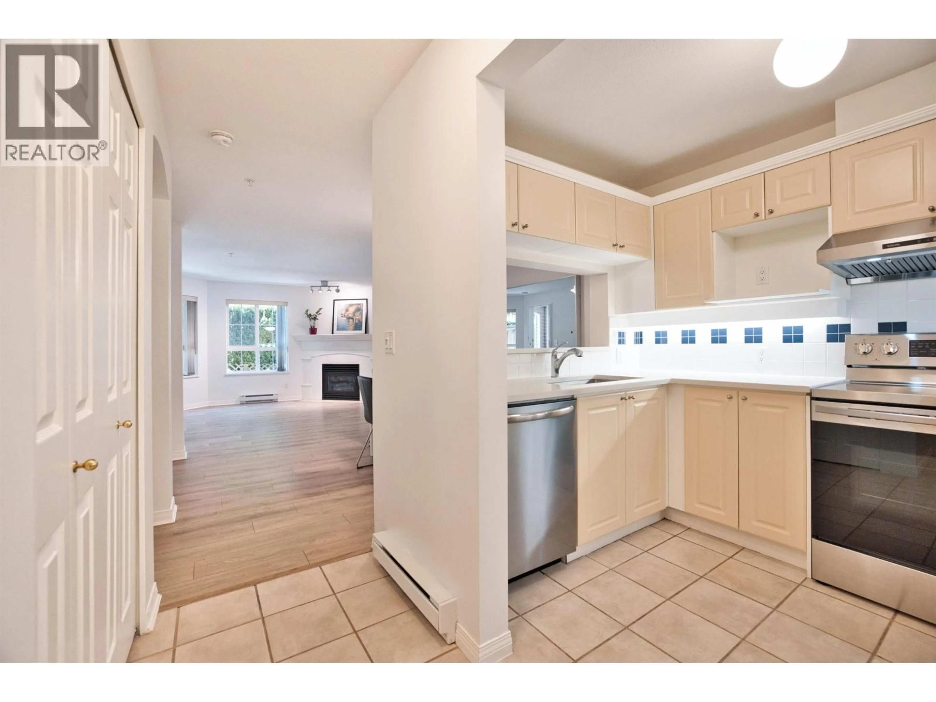 Open concept kitchen, unknown for 129 - 5500 ANDREWS ROAD, Richmond British Columbia V7E6M9