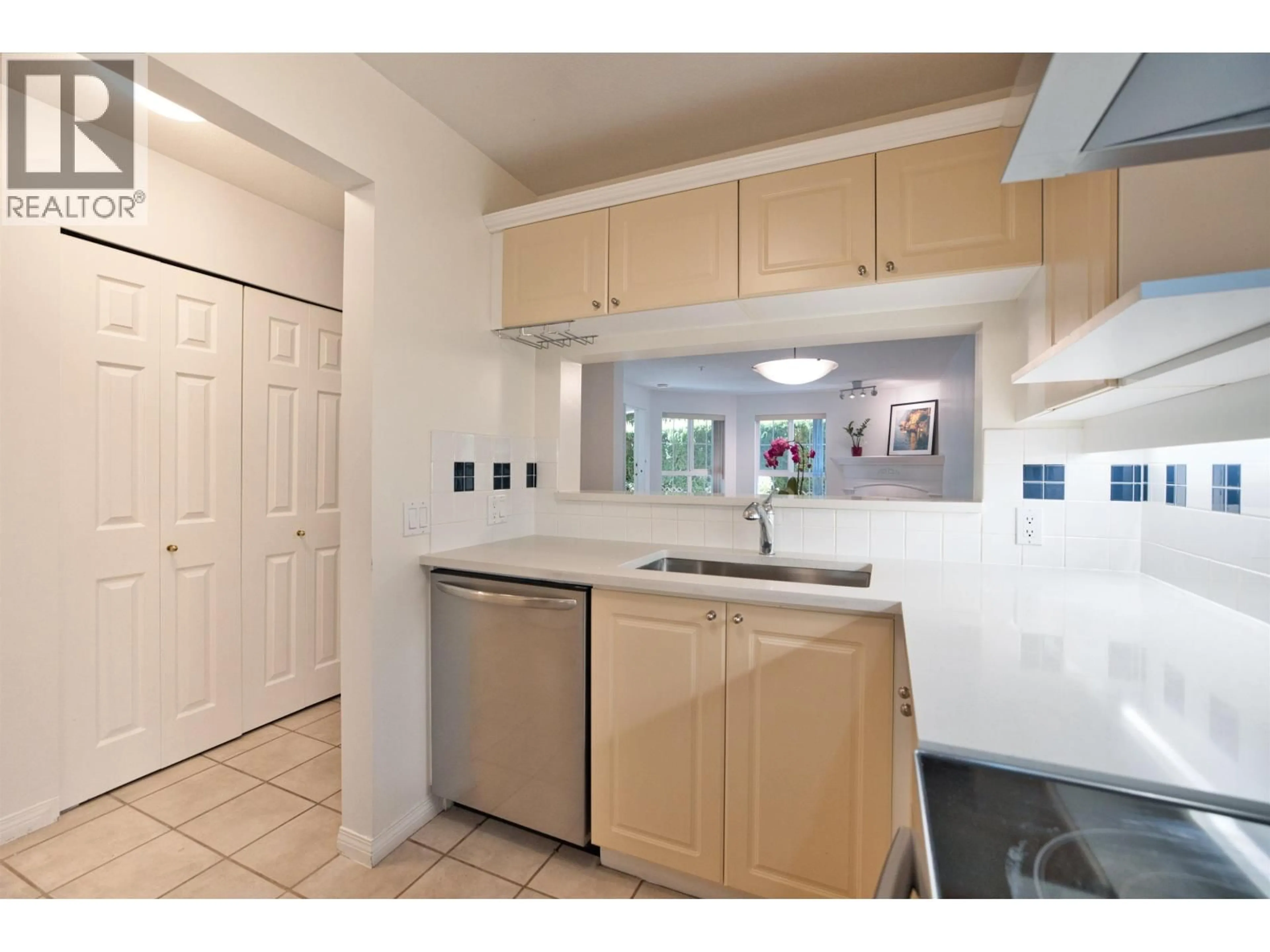 Standard kitchen, ceramic/tile floor for 129 - 5500 ANDREWS ROAD, Richmond British Columbia V7E6M9