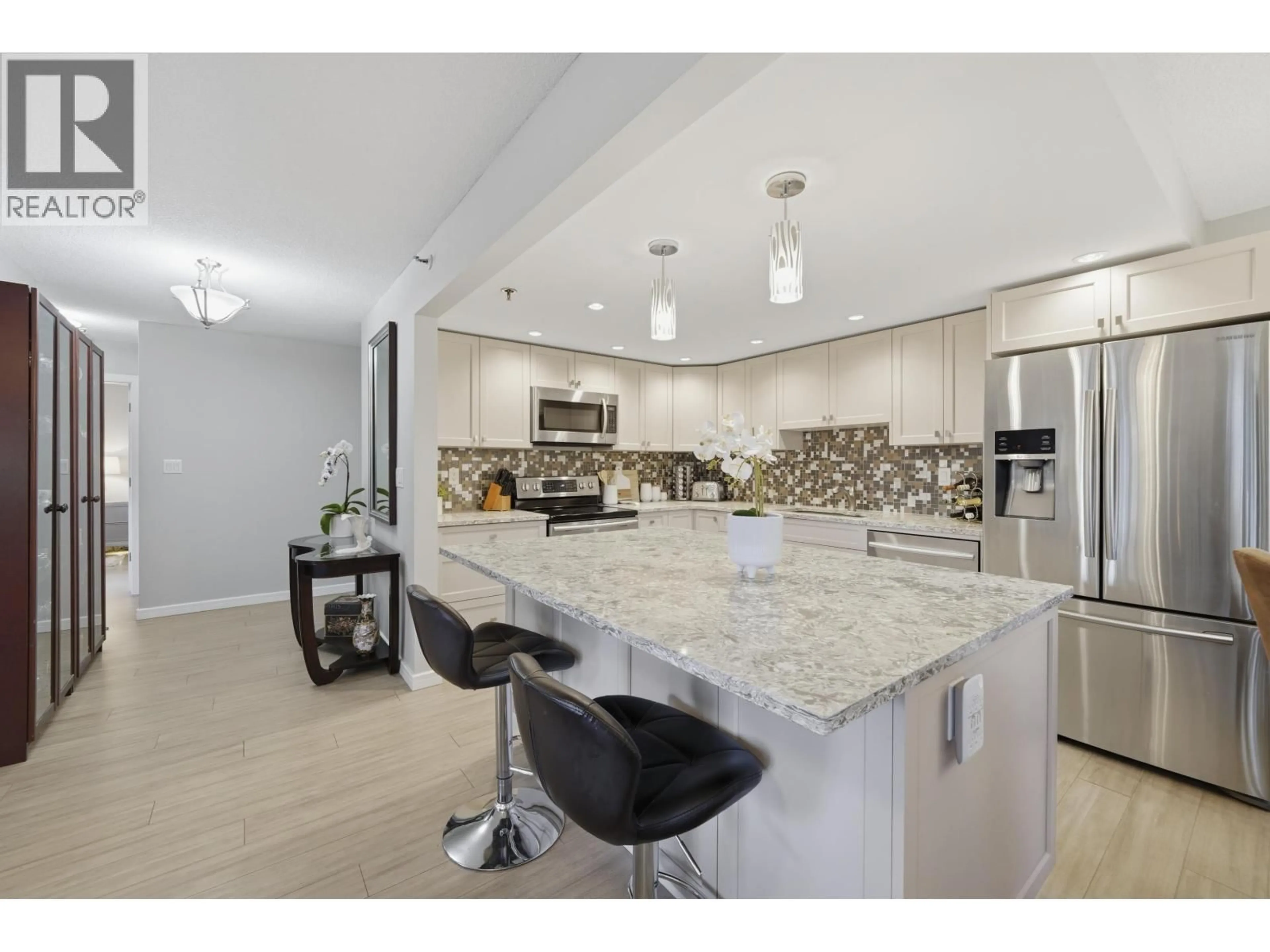 Open concept kitchen, ceramic/tile floor for 210 - 1189 EASTWOOD STREET, Coquitlam British Columbia V3B7N5