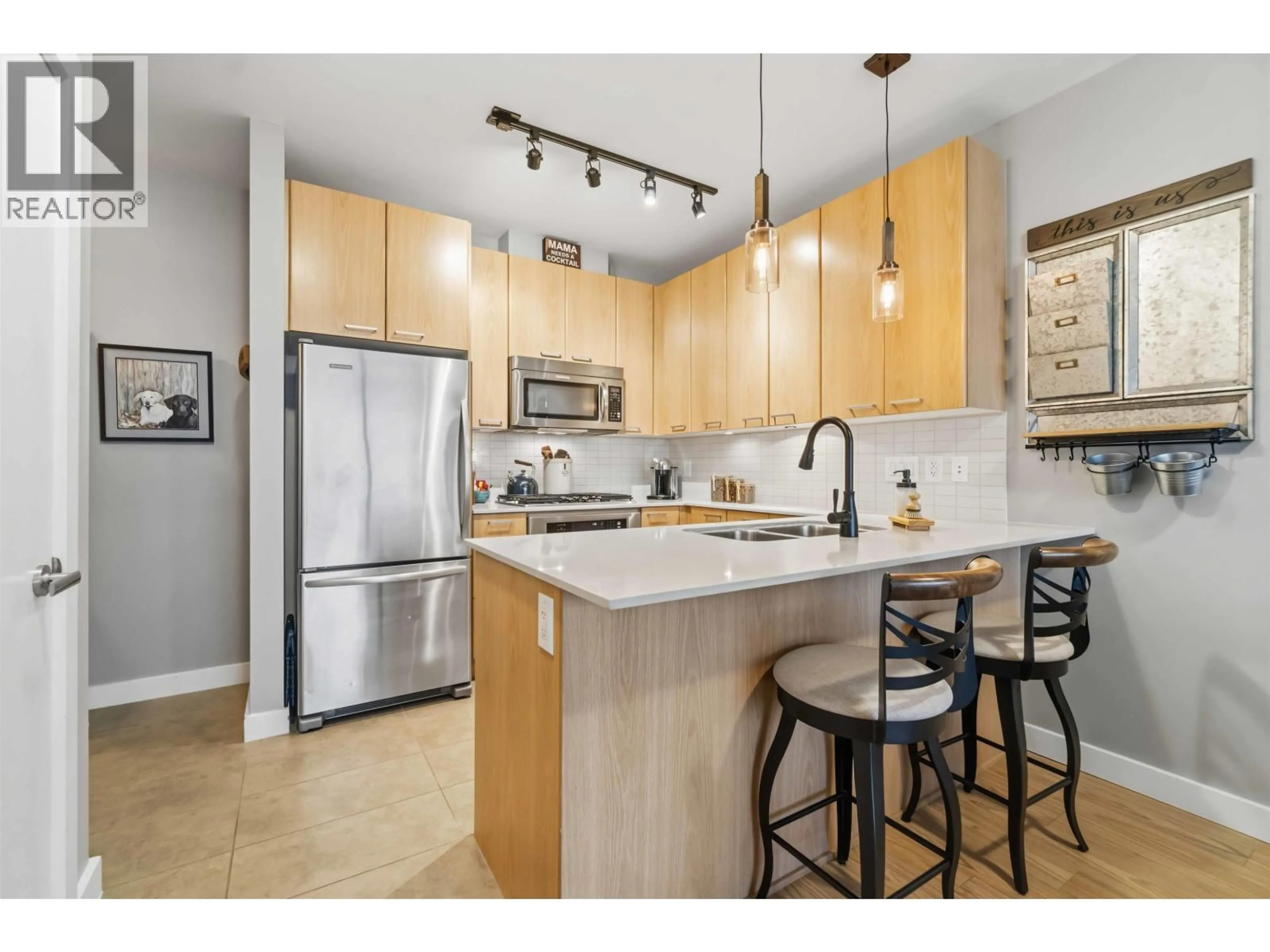 Open concept kitchen, unknown for 3901 - 2955 ATLANTIC AVENUE, Coquitlam British Columbia V3B0H9