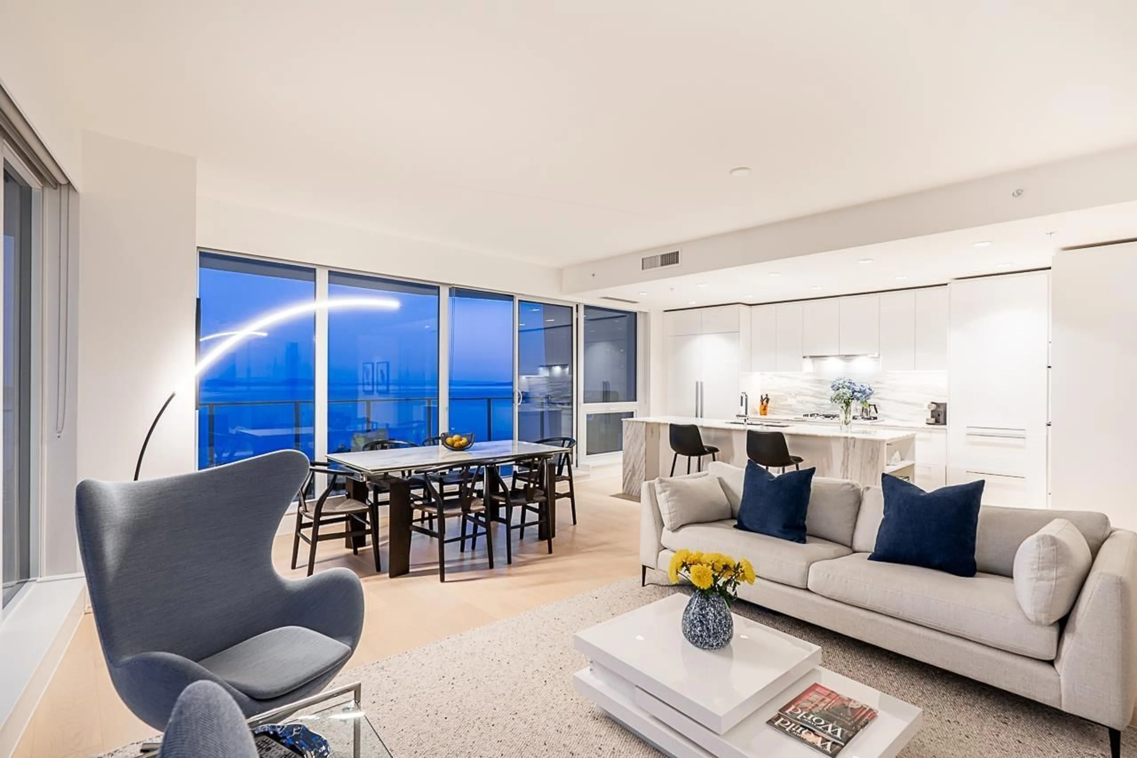 Living room with furniture, unknown for 1805 - 1500 MARTIN STREET, White Rock British Columbia V4B0C2